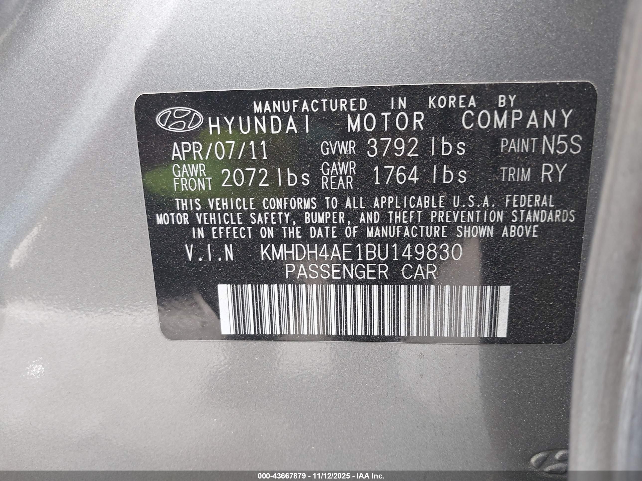 HYUNDAI ELANTRA image 9