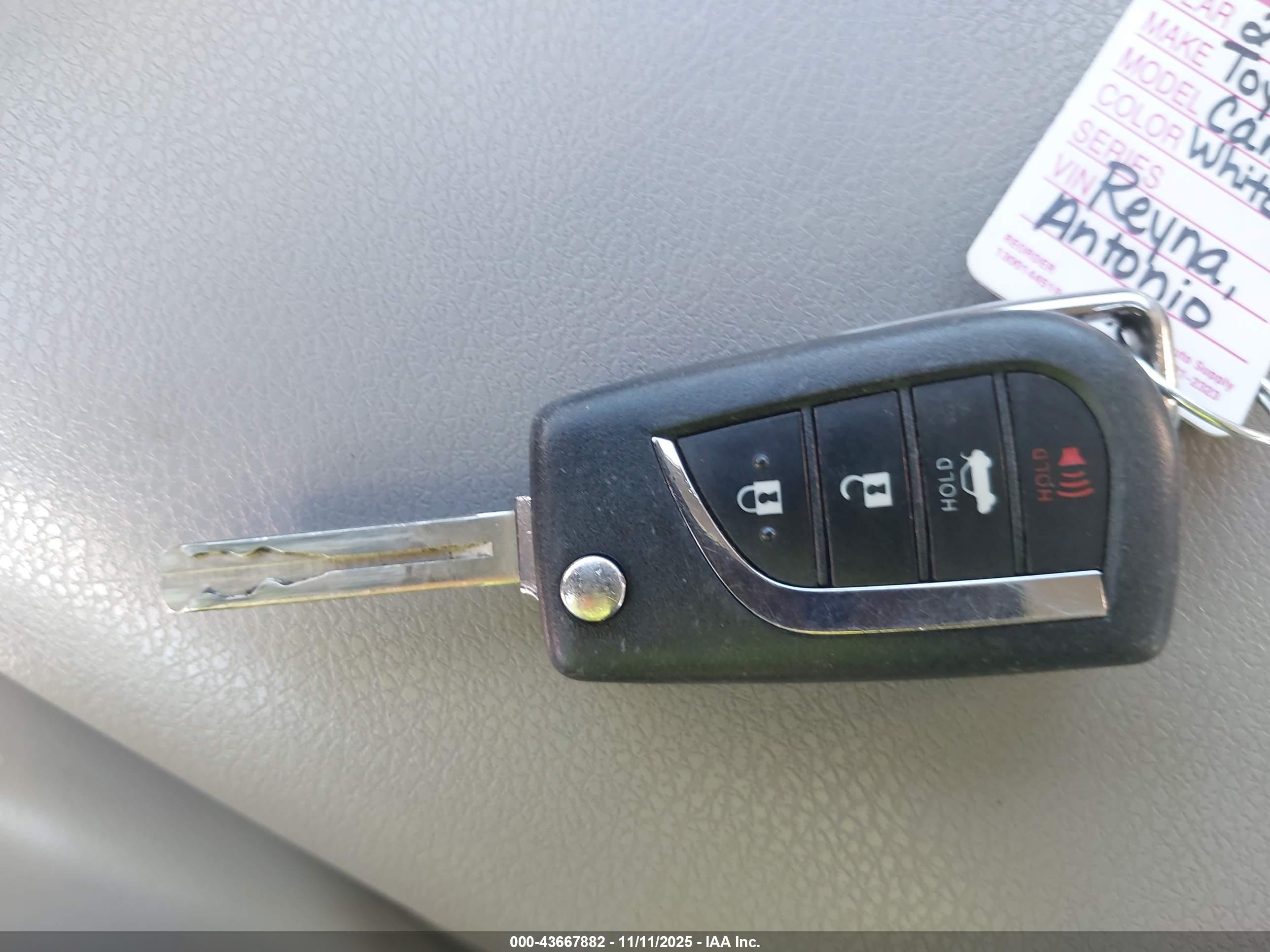 TOYOTA CAMRY image 11