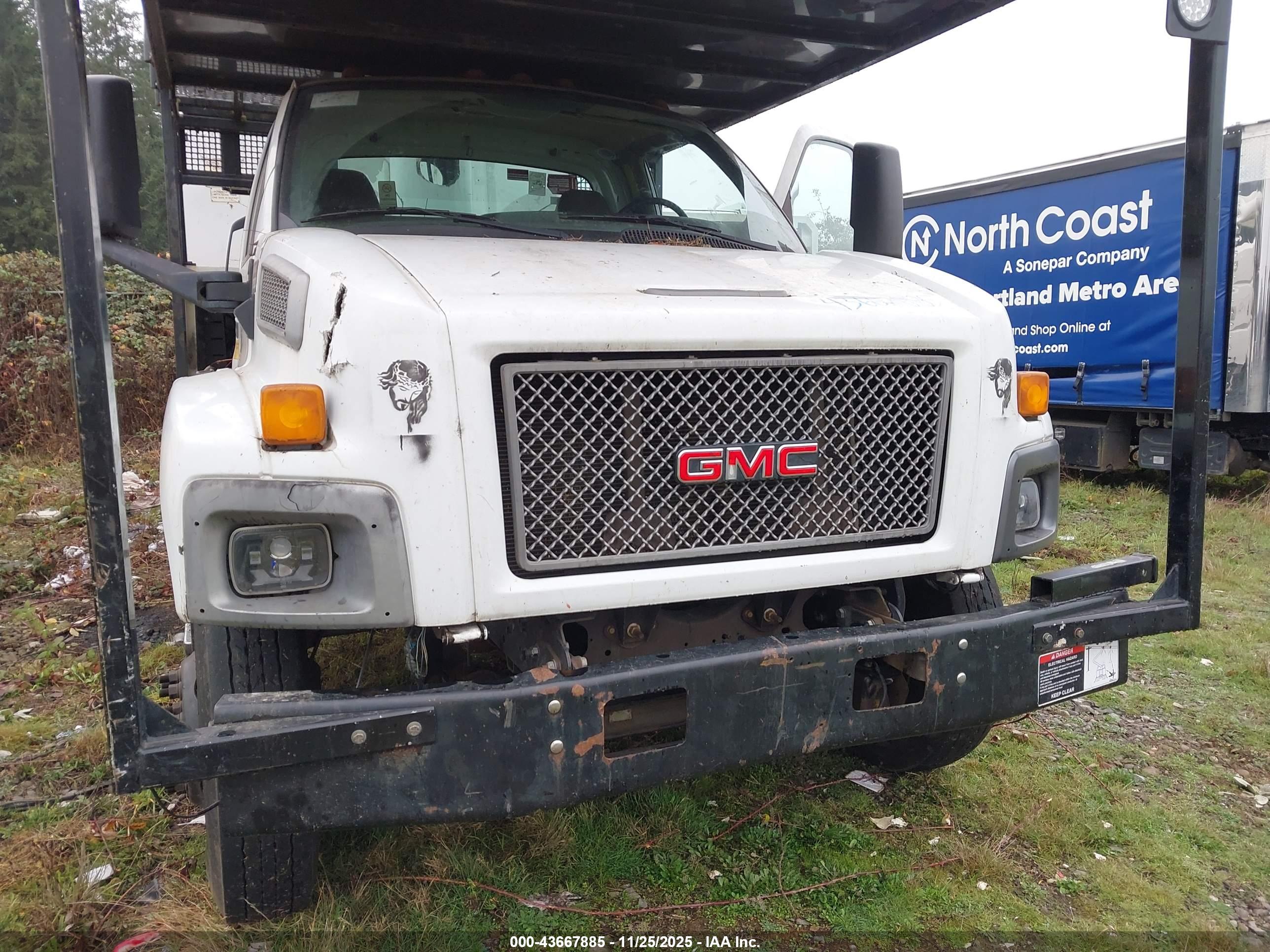 GMC C7500 image 10