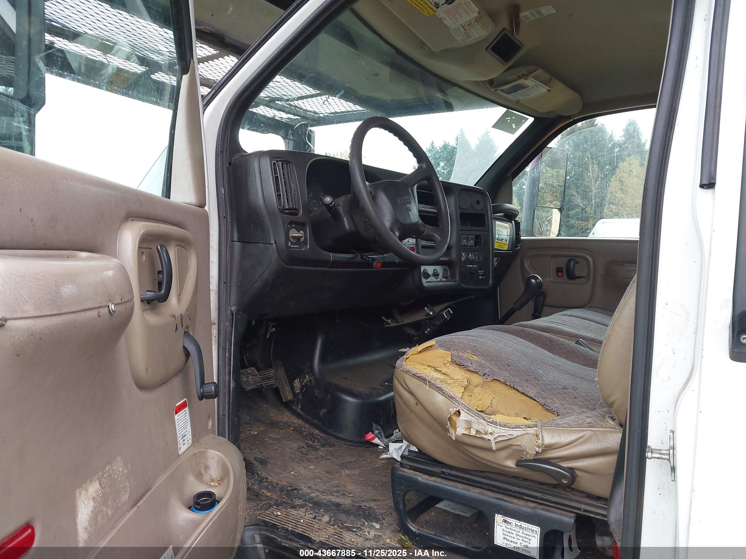 GMC C7500 image 8