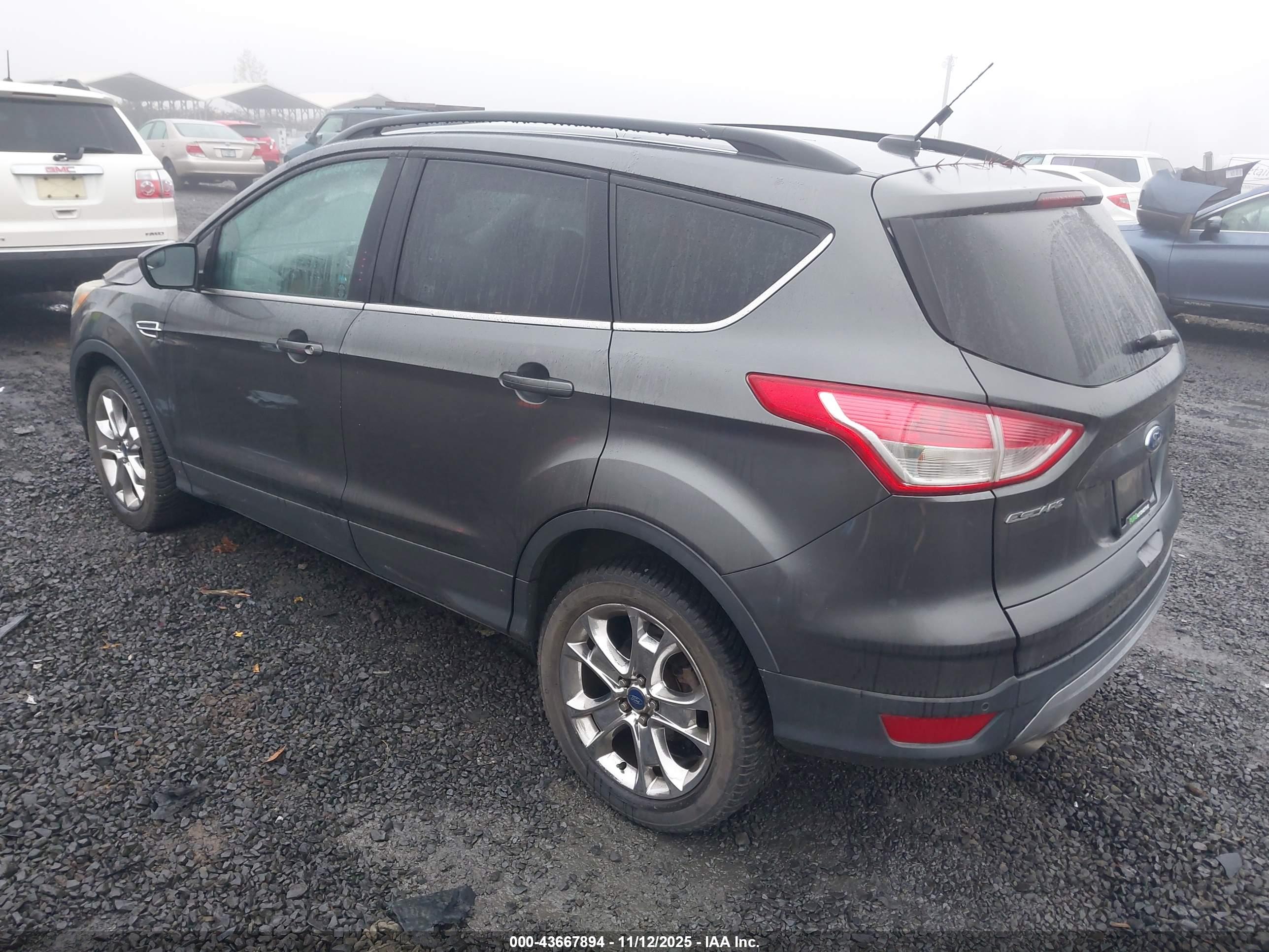 FORD ESCAPE image 3
