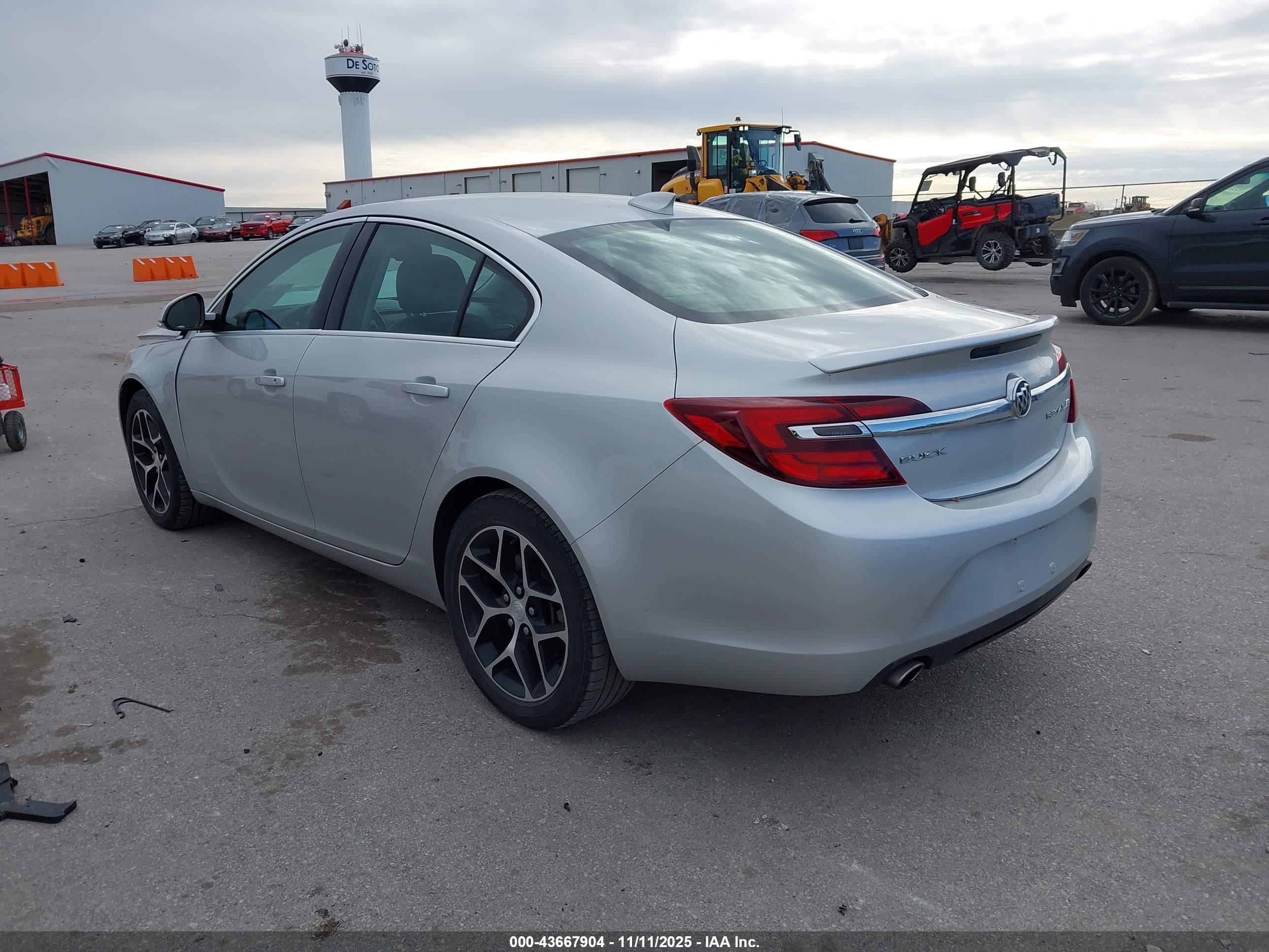 BUICK REGAL image 3