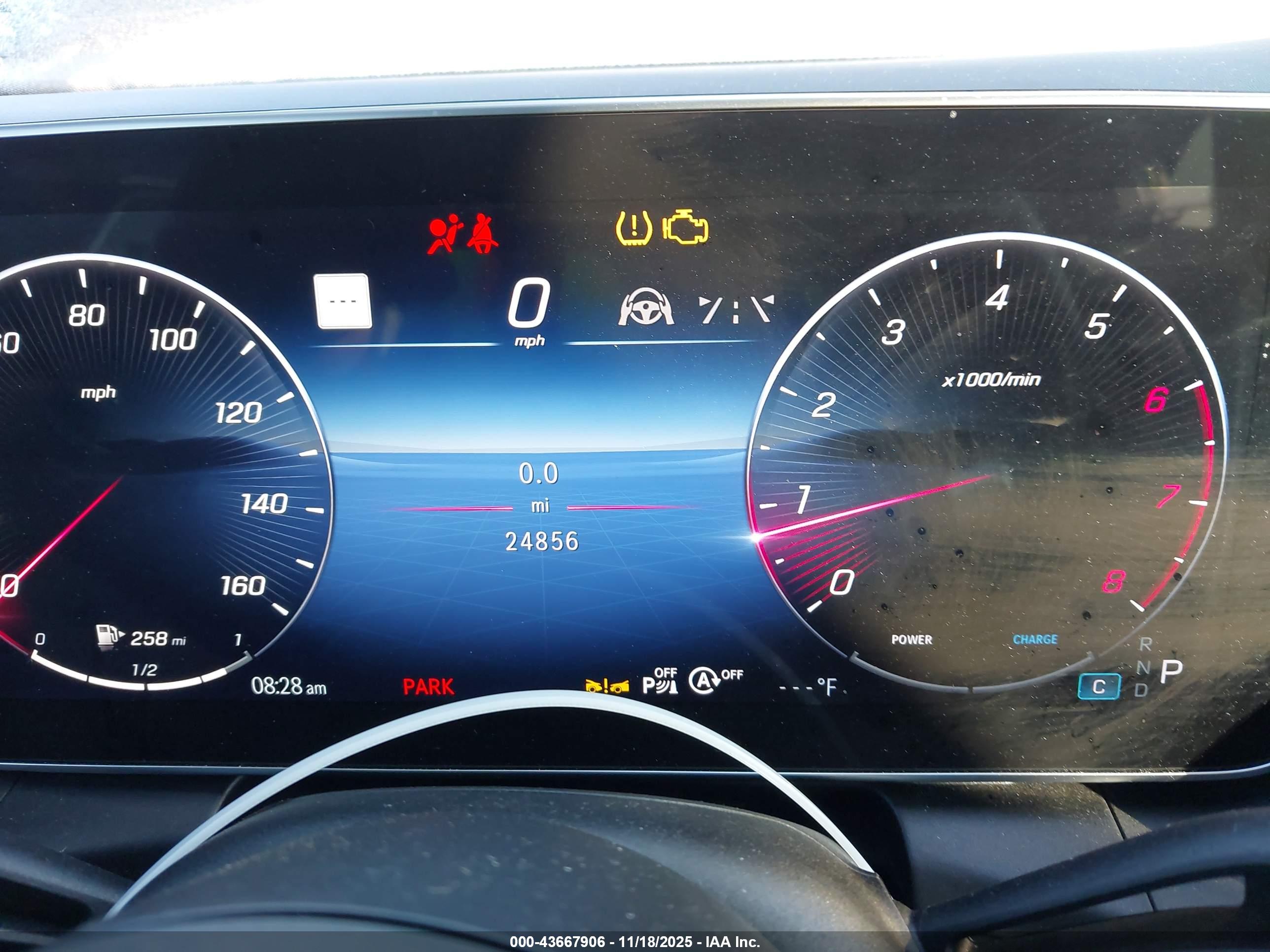 MERCEDES-BENZ GLC image 7