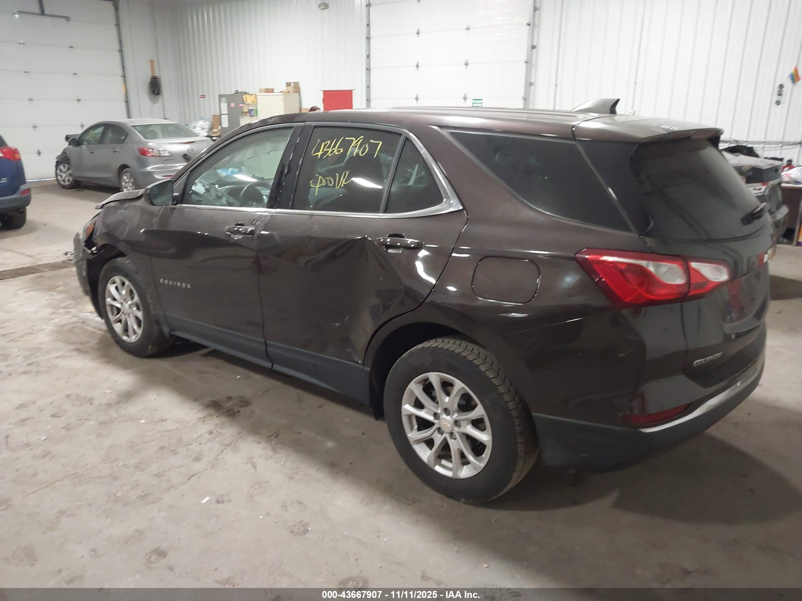 CHEVROLET EQUINOX image 3