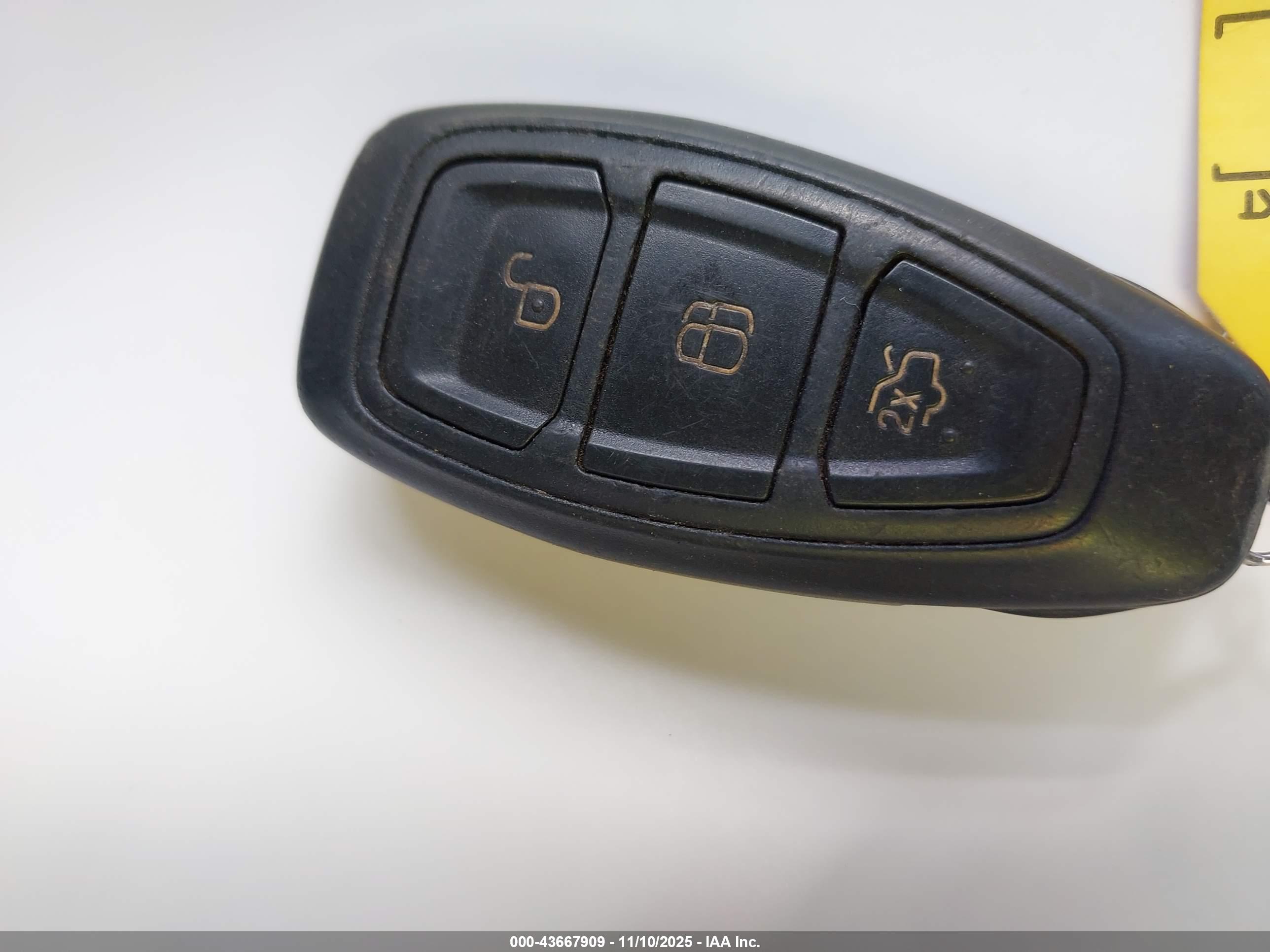FORD FOCUS image 11