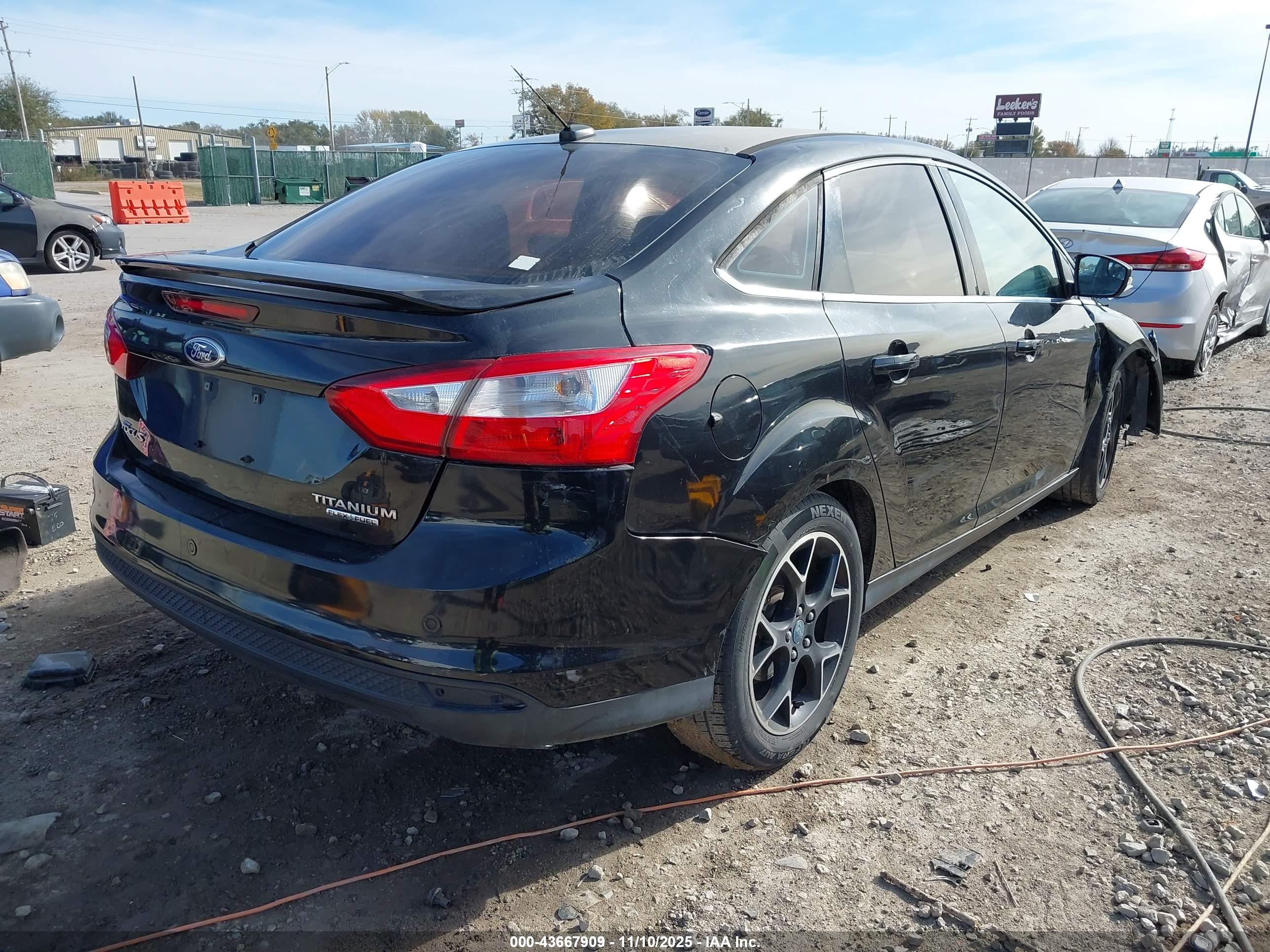 FORD FOCUS image 4