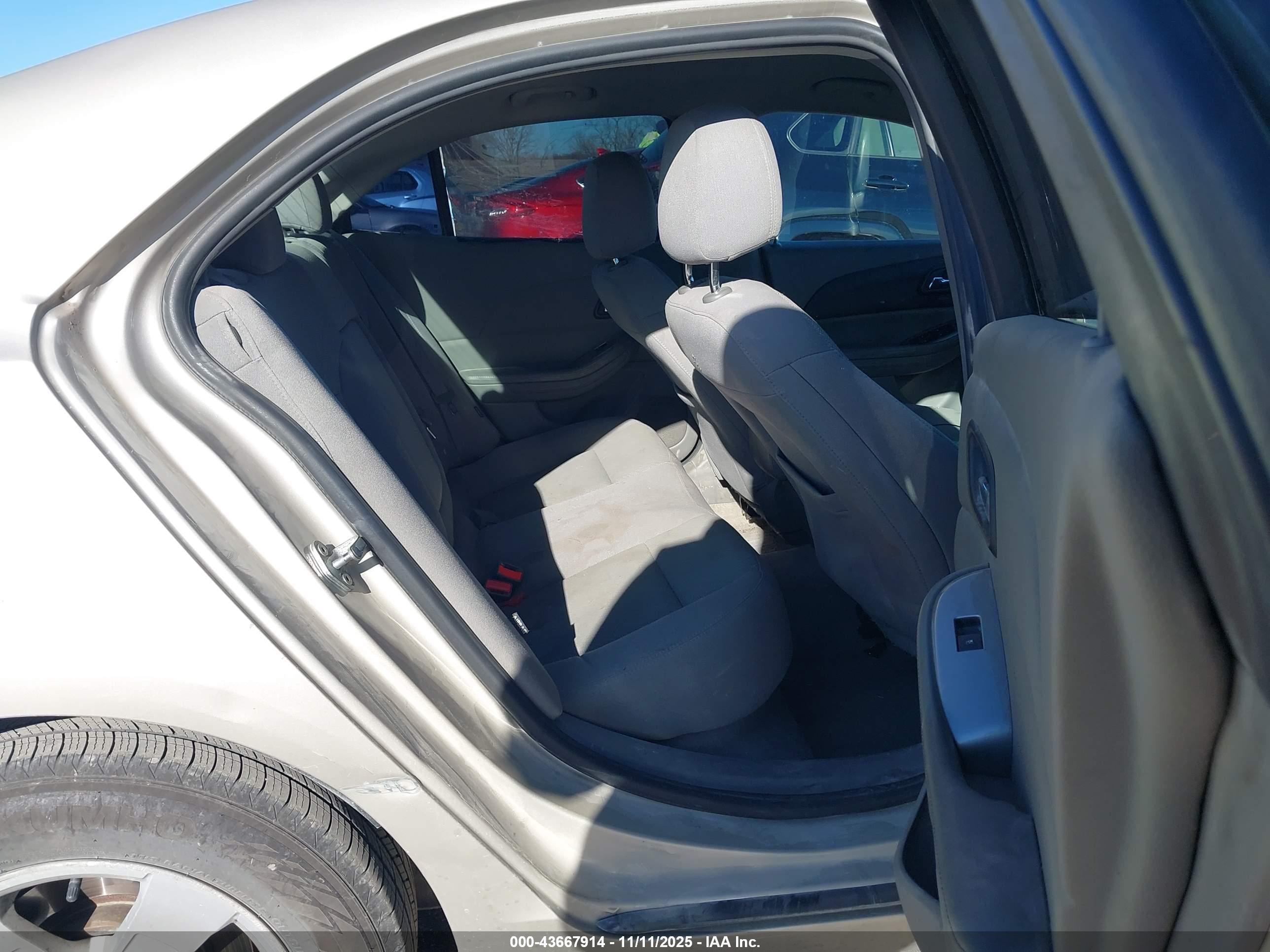 CHEVROLET MALIBU image 8
