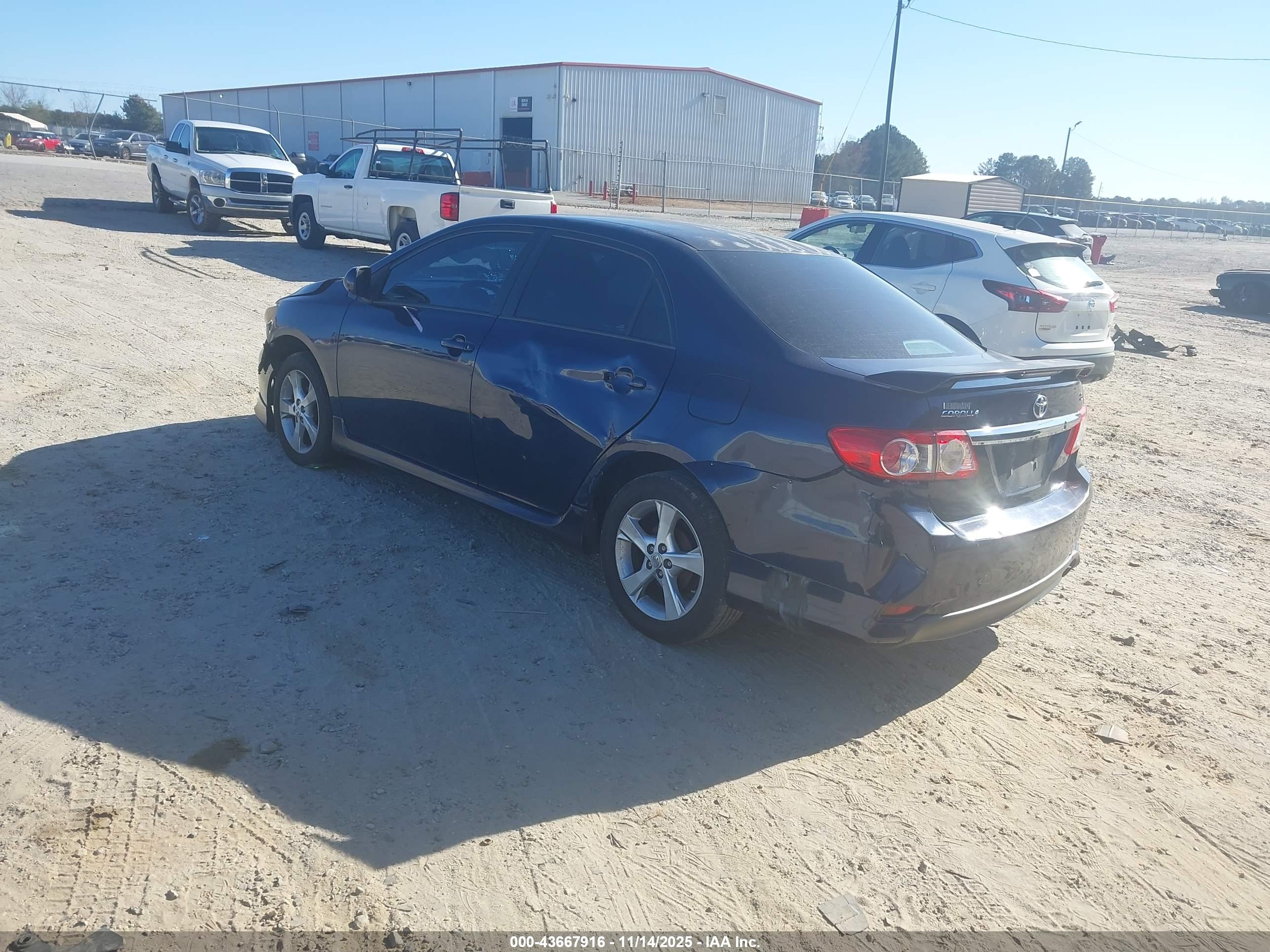 TOYOTA COROLLA image 3