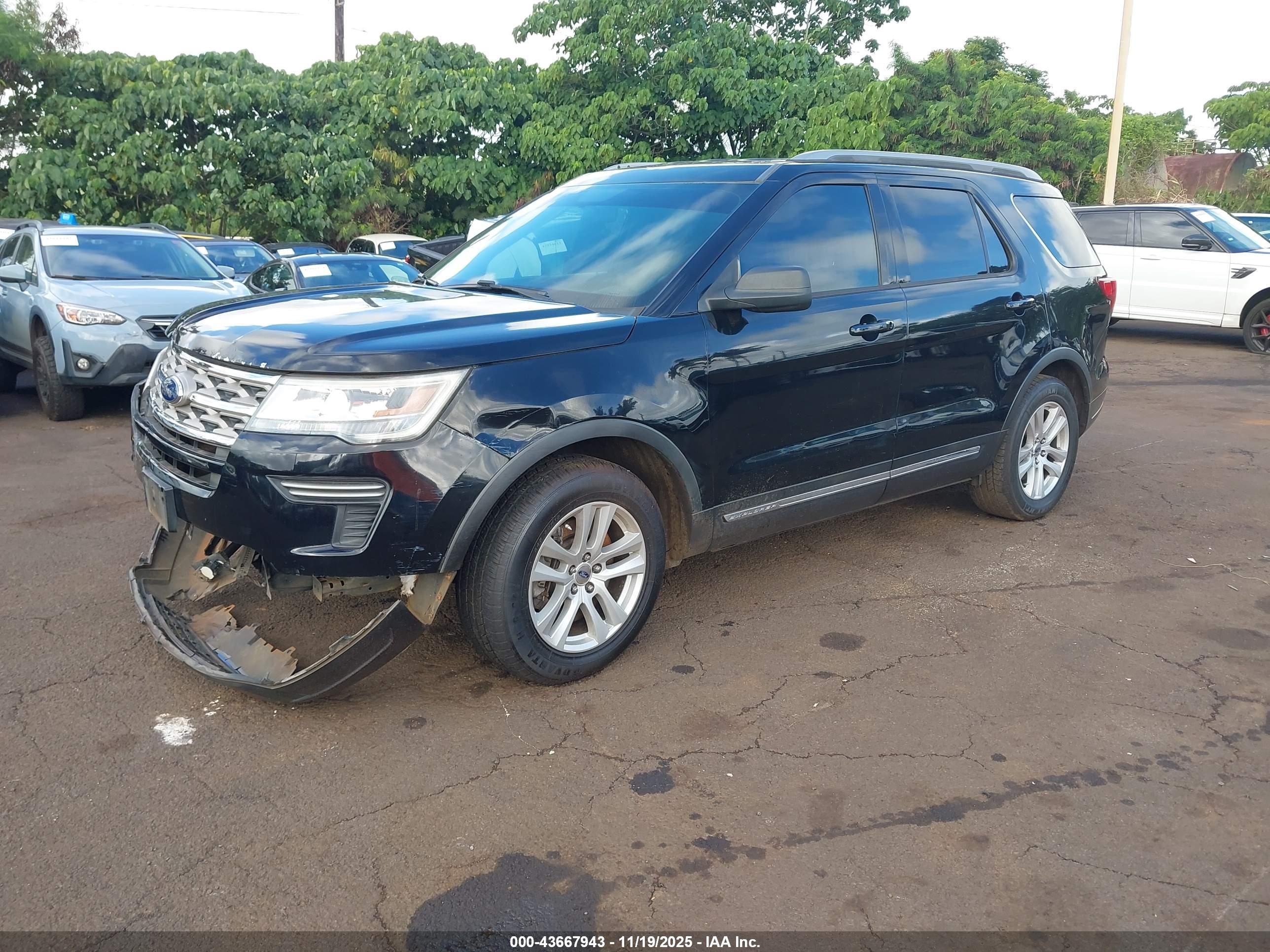 FORD EXPLORER image 2