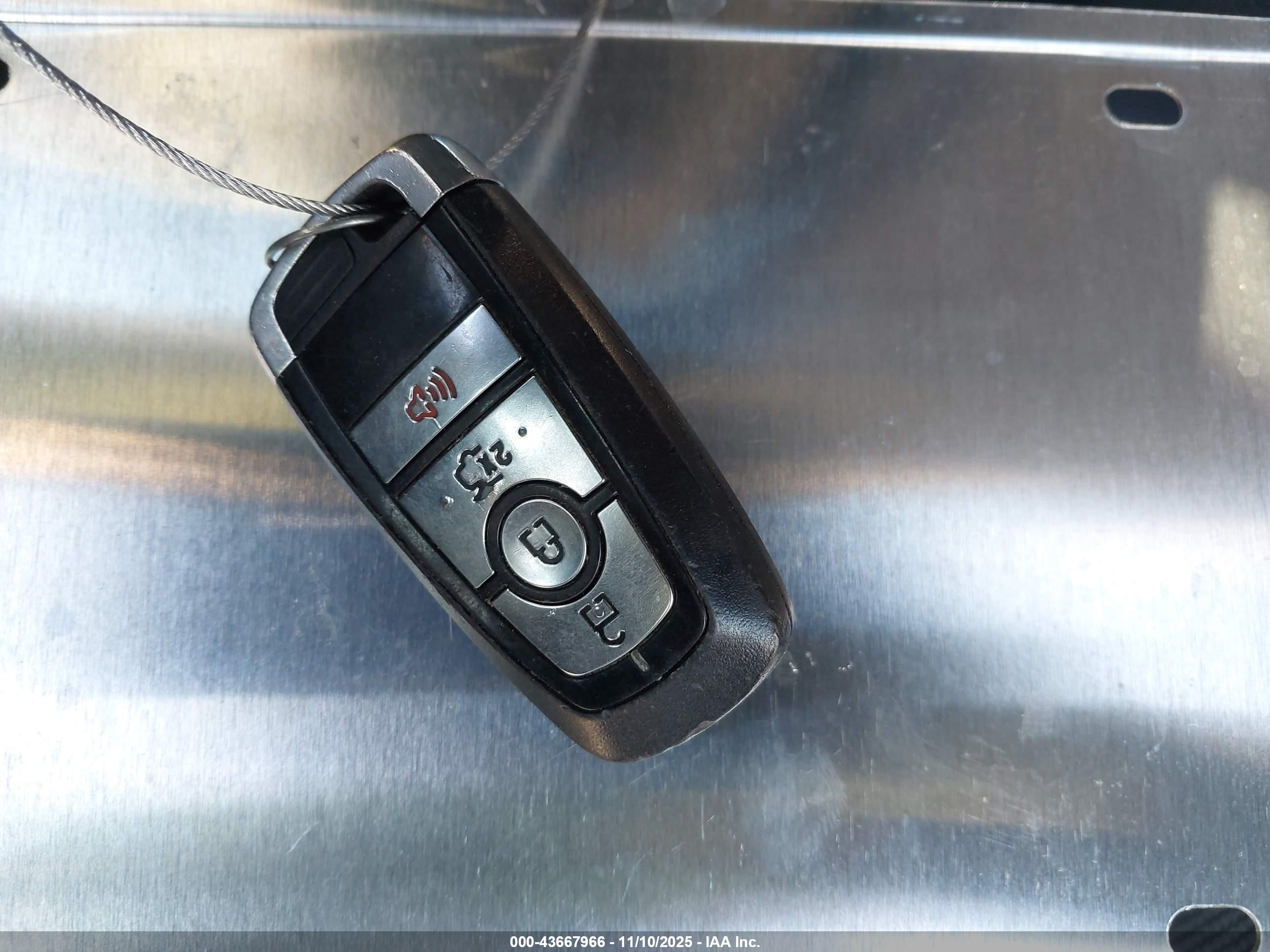 FORD FUSION image 11