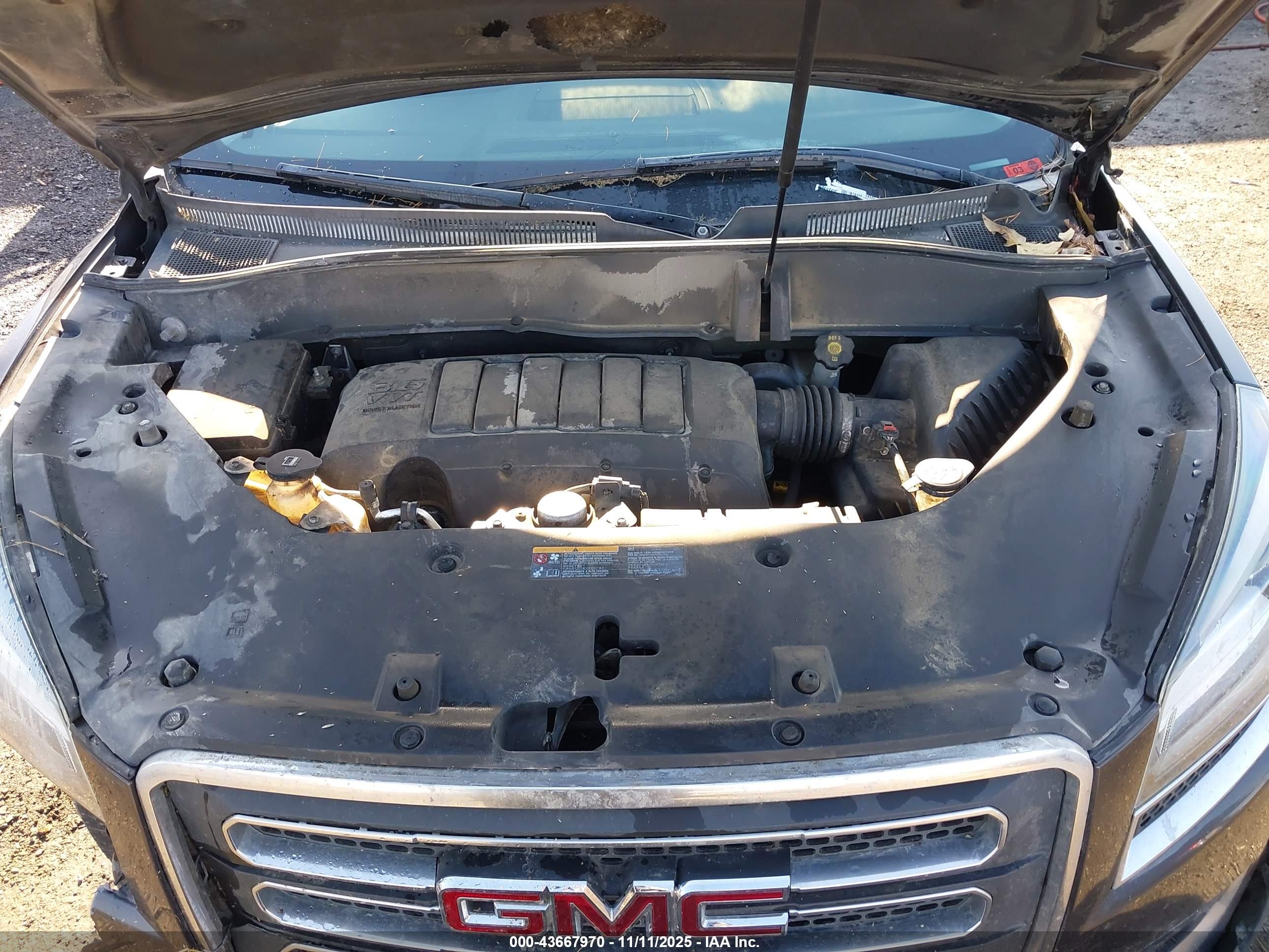 GMC ACADIA image 10