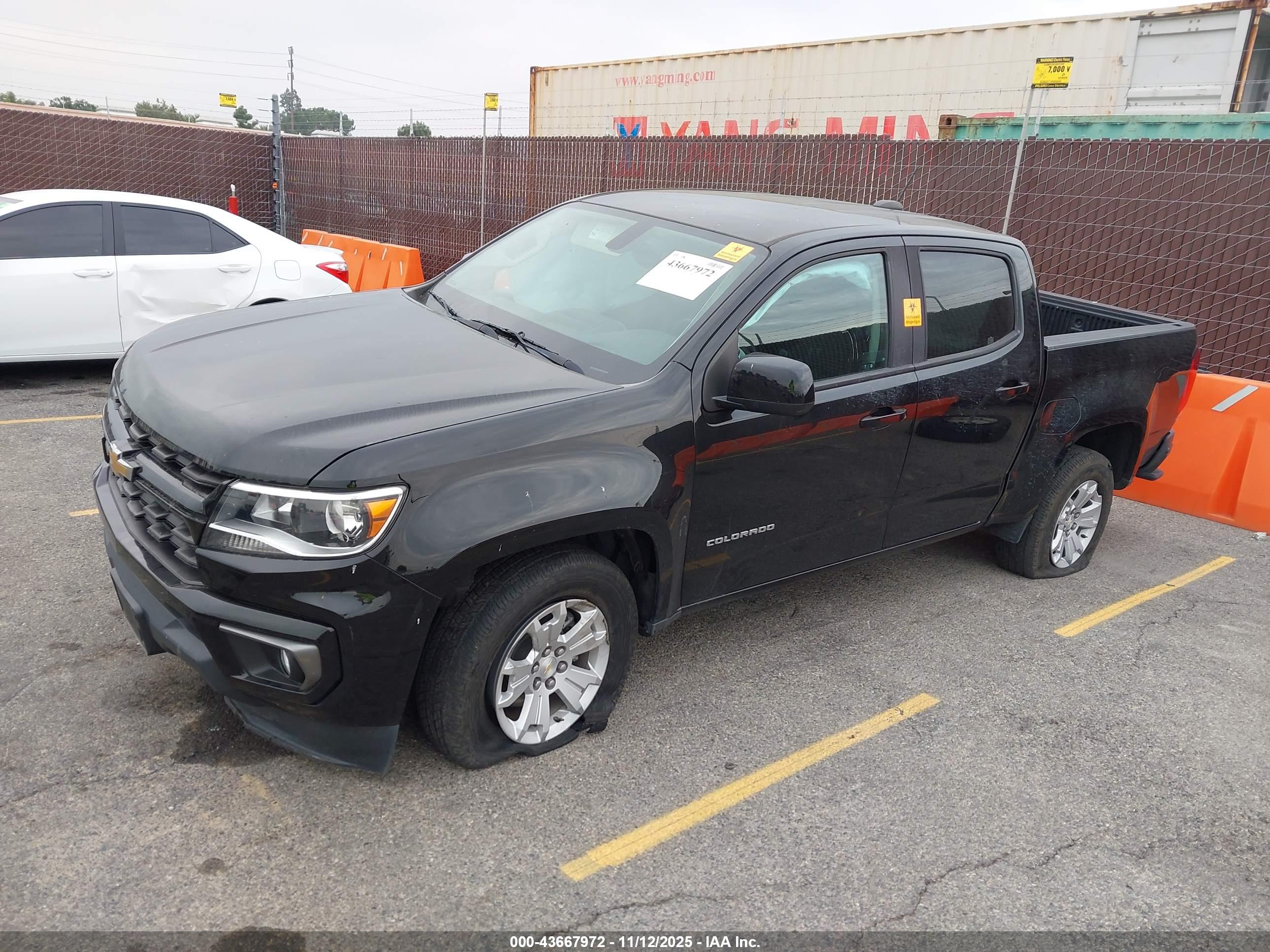 CHEVROLET COLORADO image 2