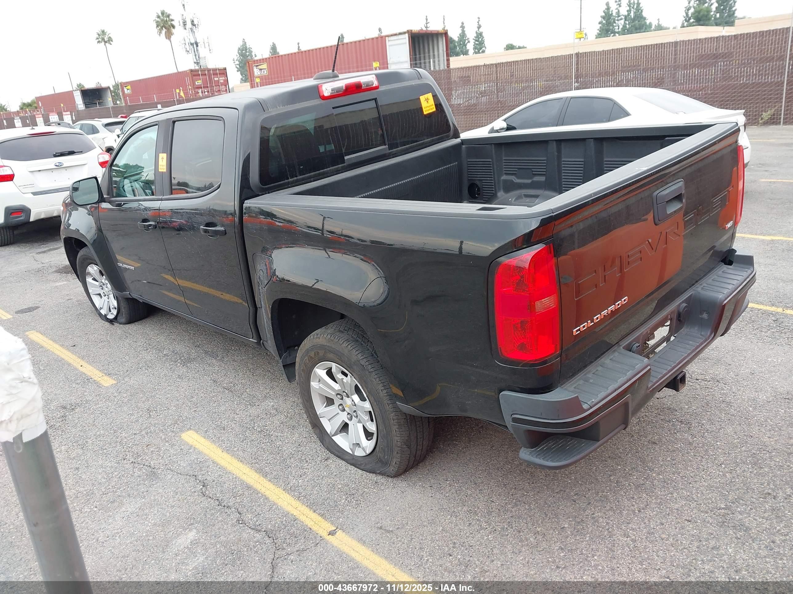 CHEVROLET COLORADO image 3