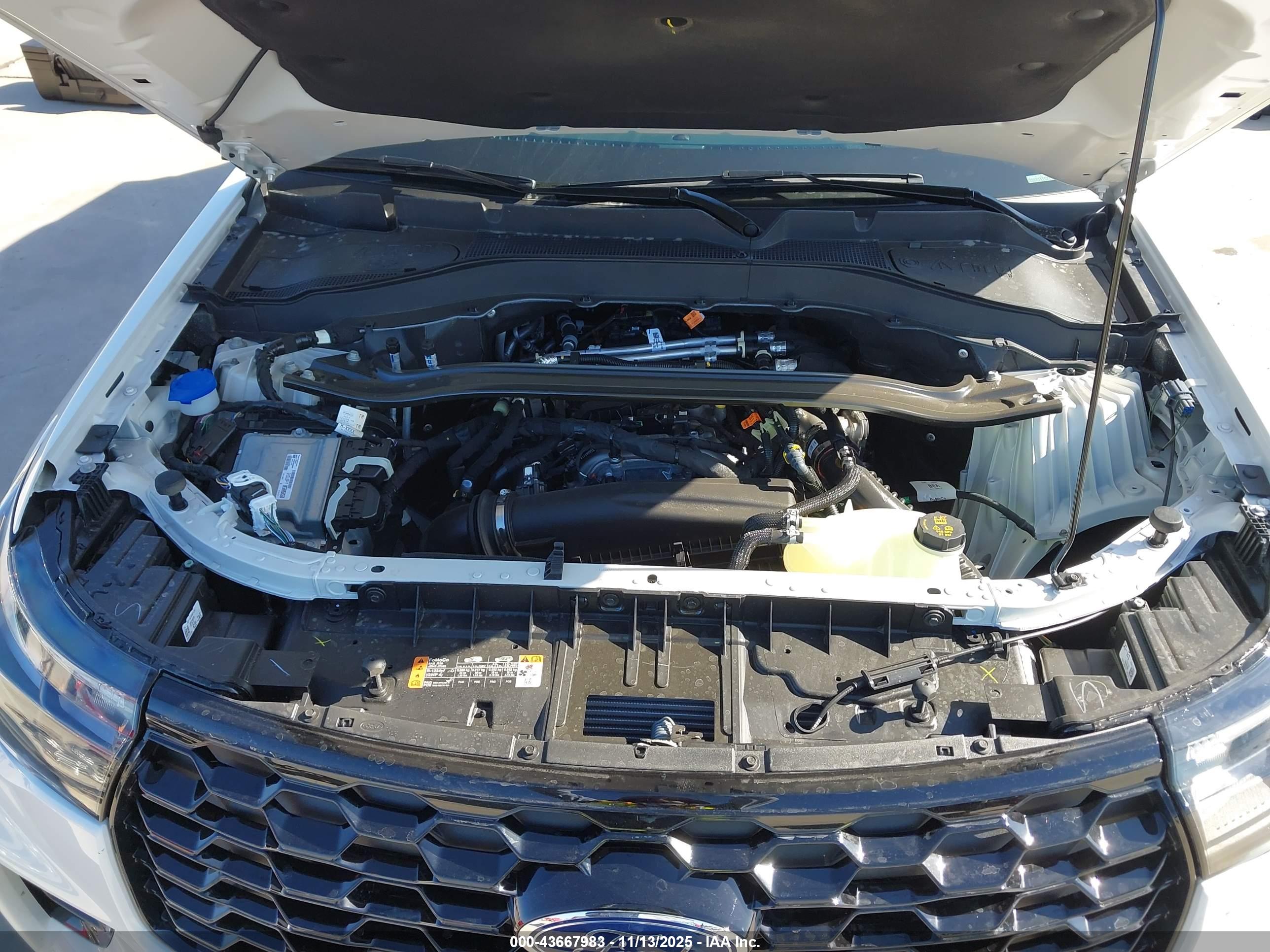 FORD EXPLORER image 10