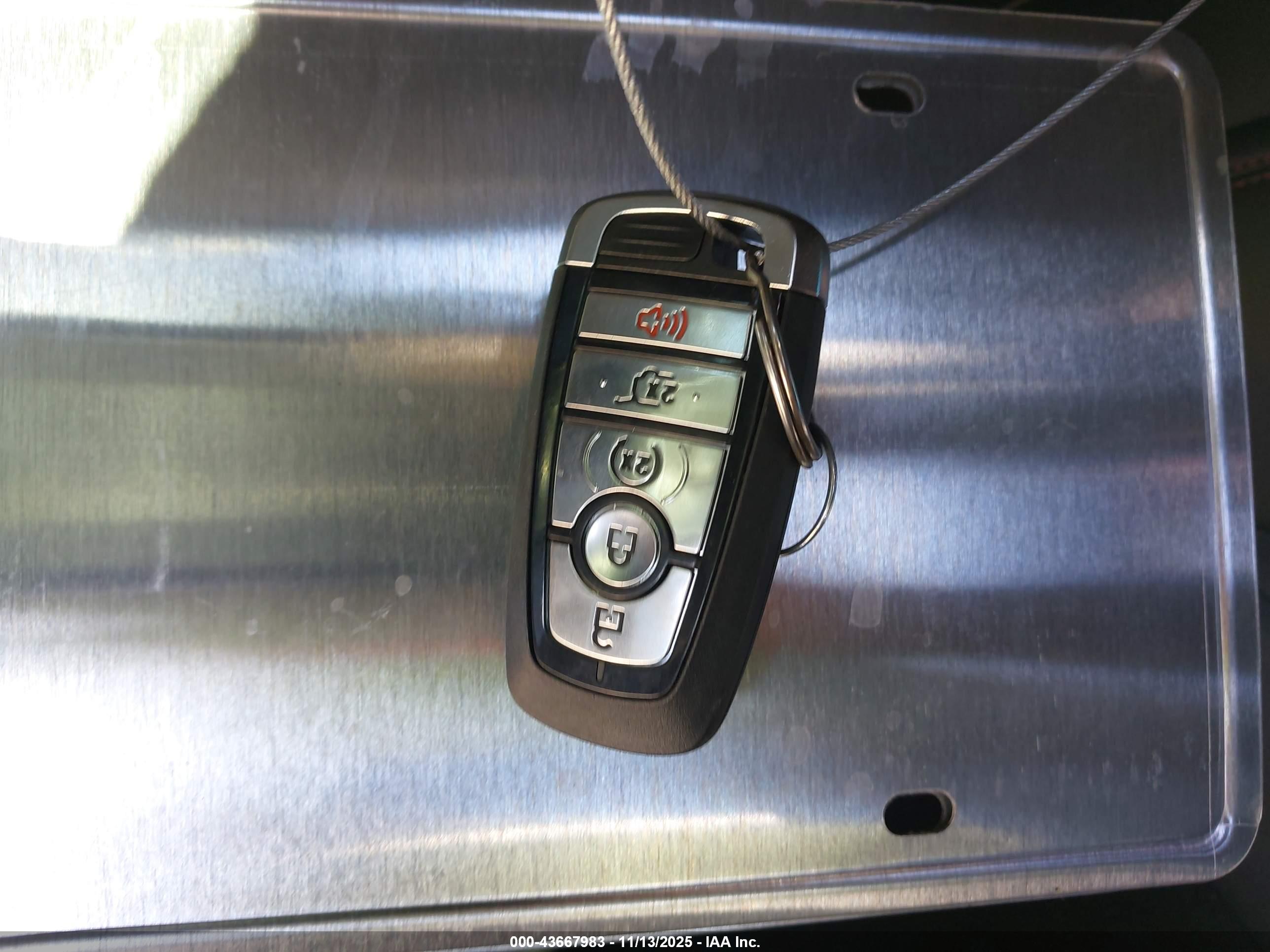 FORD EXPLORER image 11