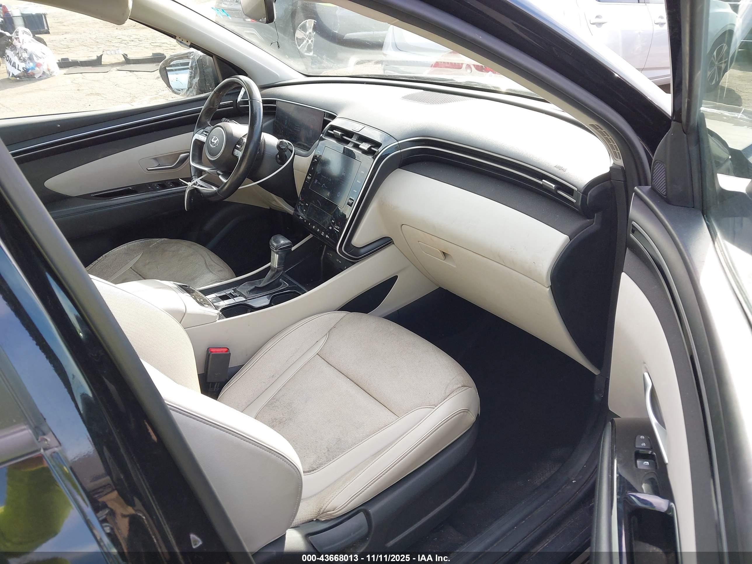 HYUNDAI TUCSON image 5