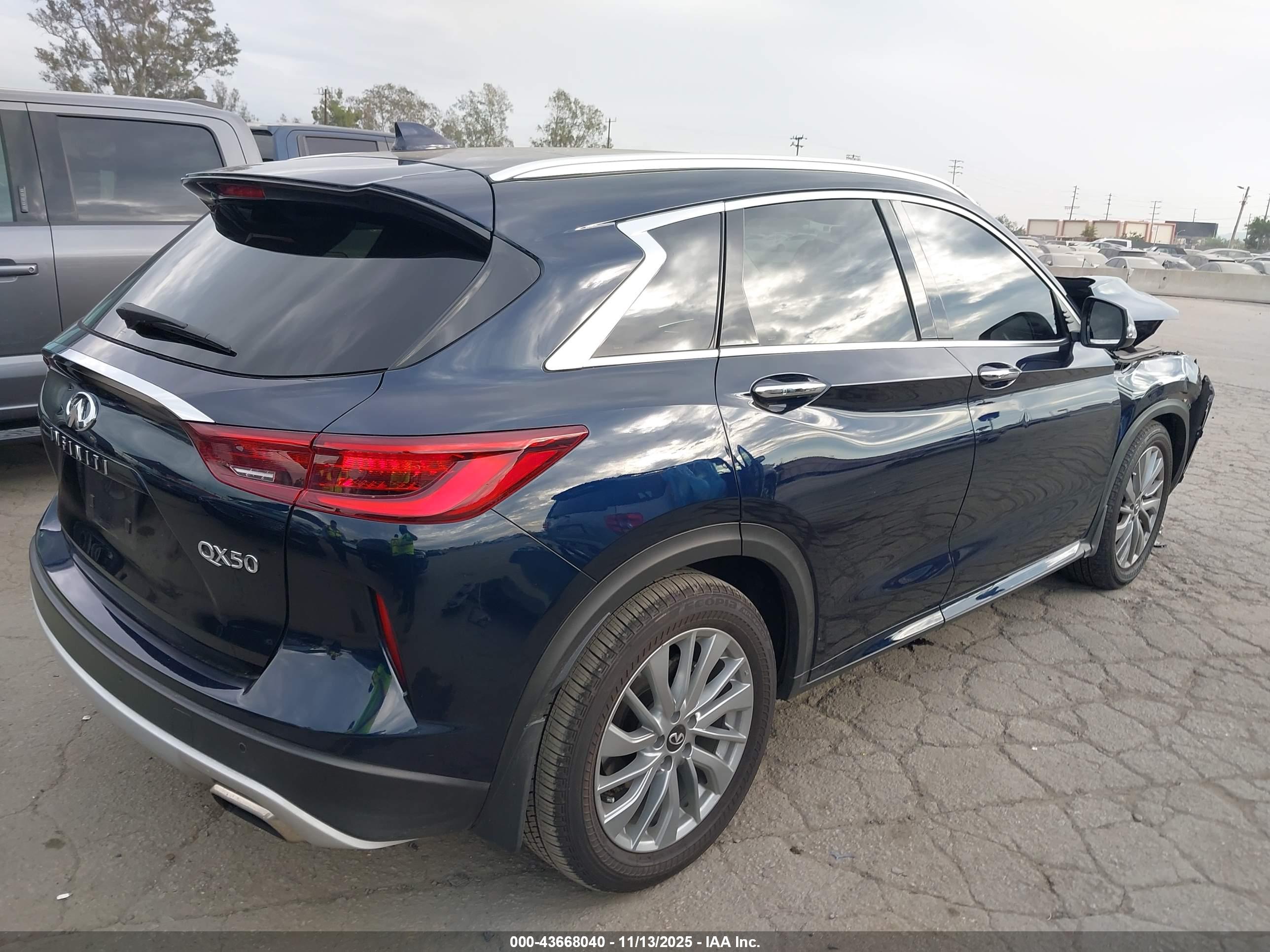 INFINITI QX50 image 4