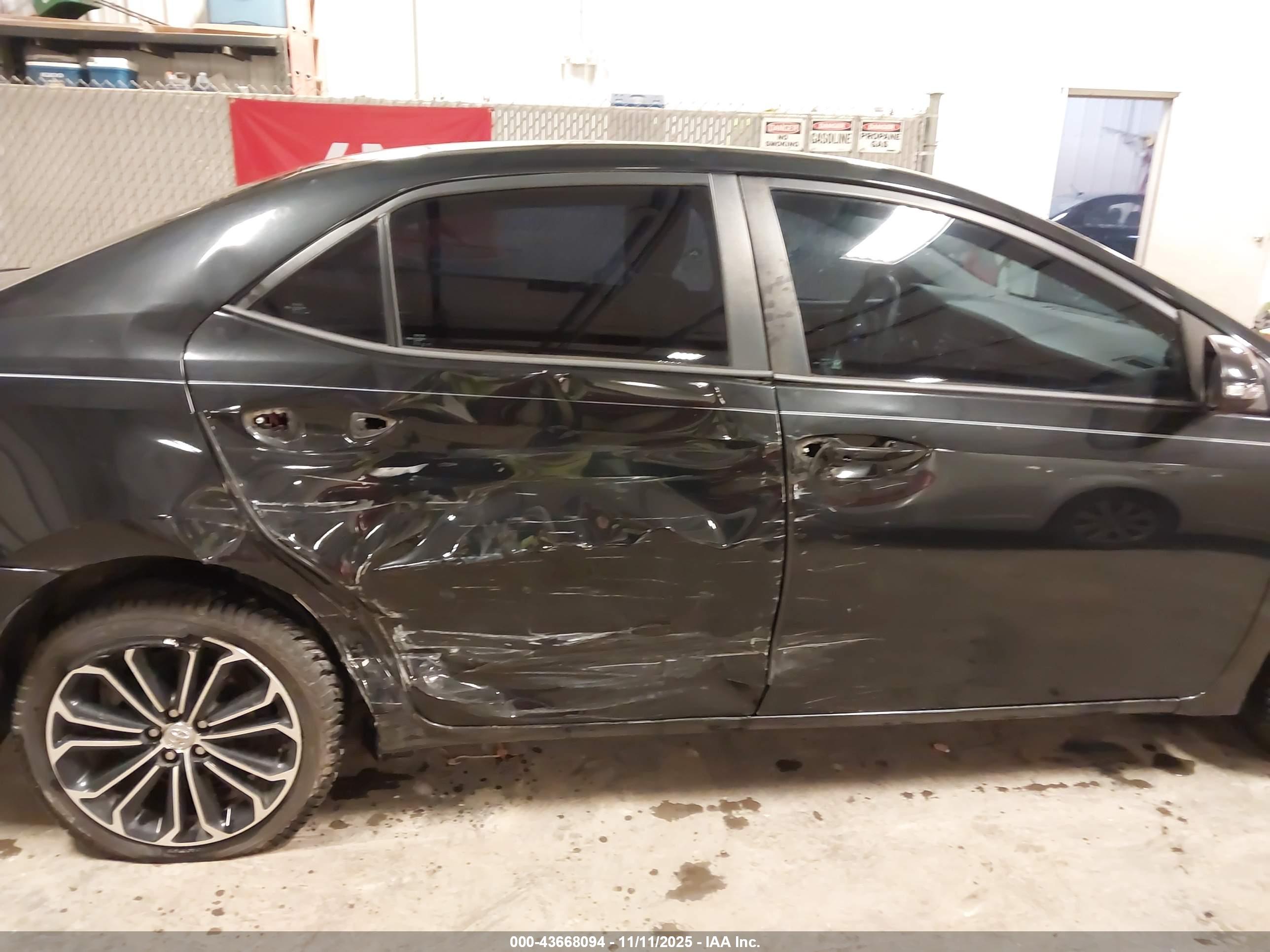 TOYOTA COROLLA image 6