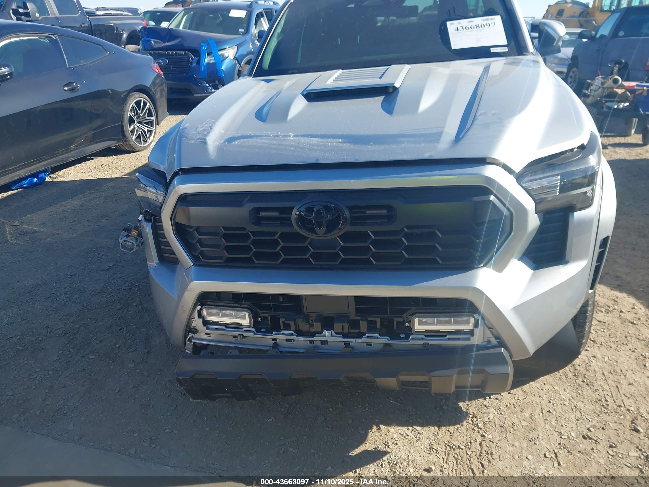 TOYOTA TACOMA image 6