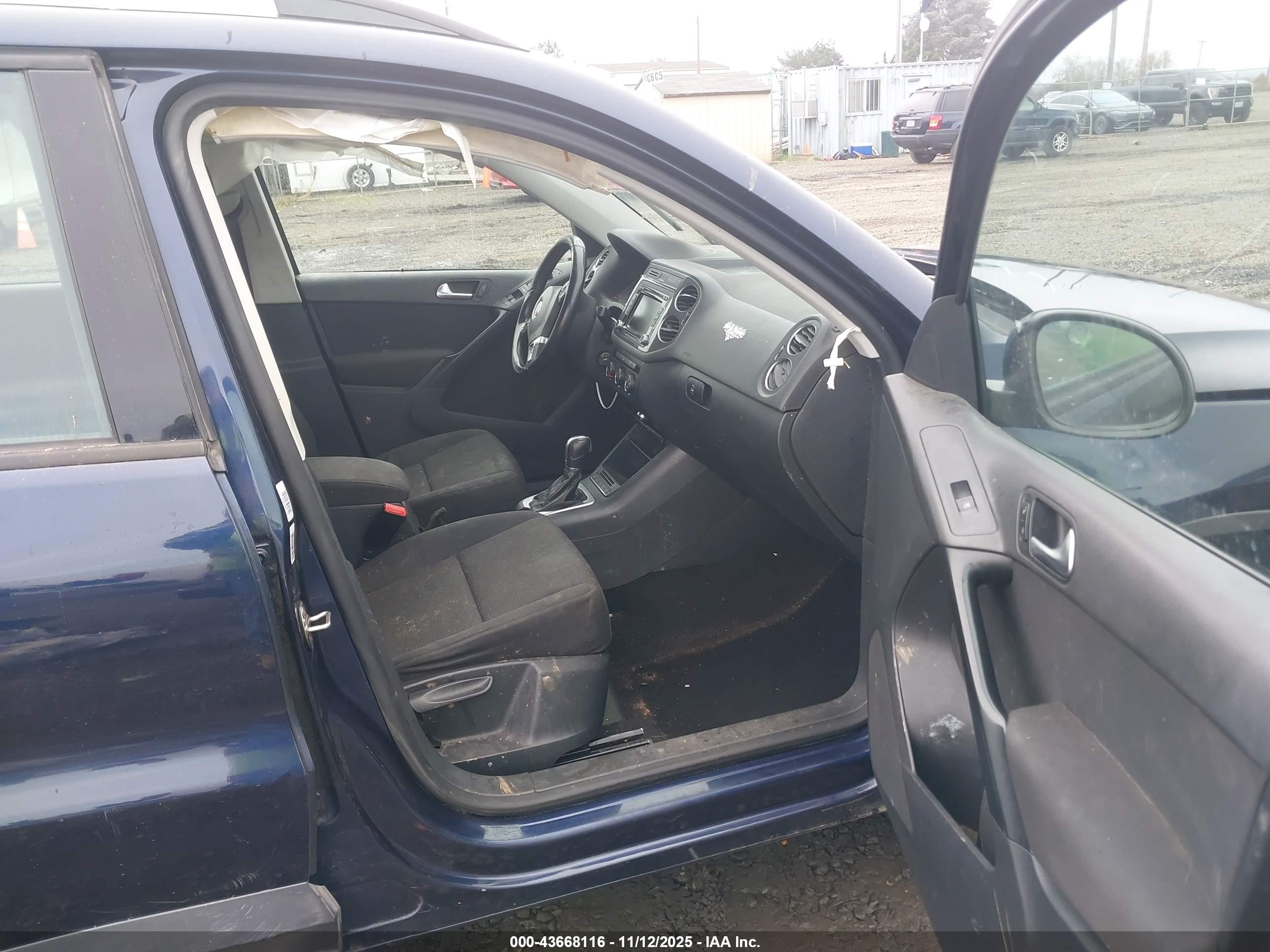 VOLKSWAGEN TIGUAN image 5