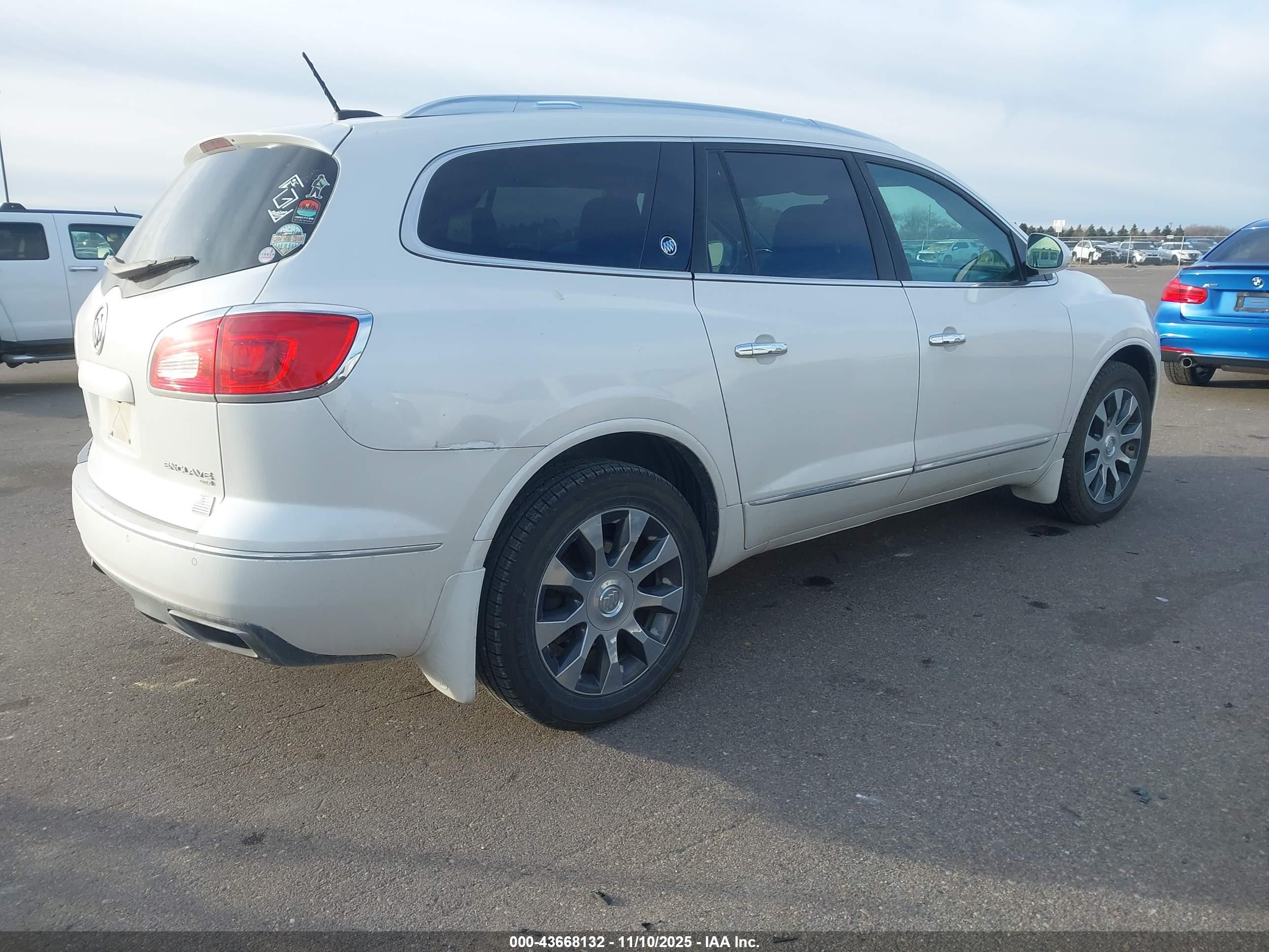 BUICK ENCLAVE image 4