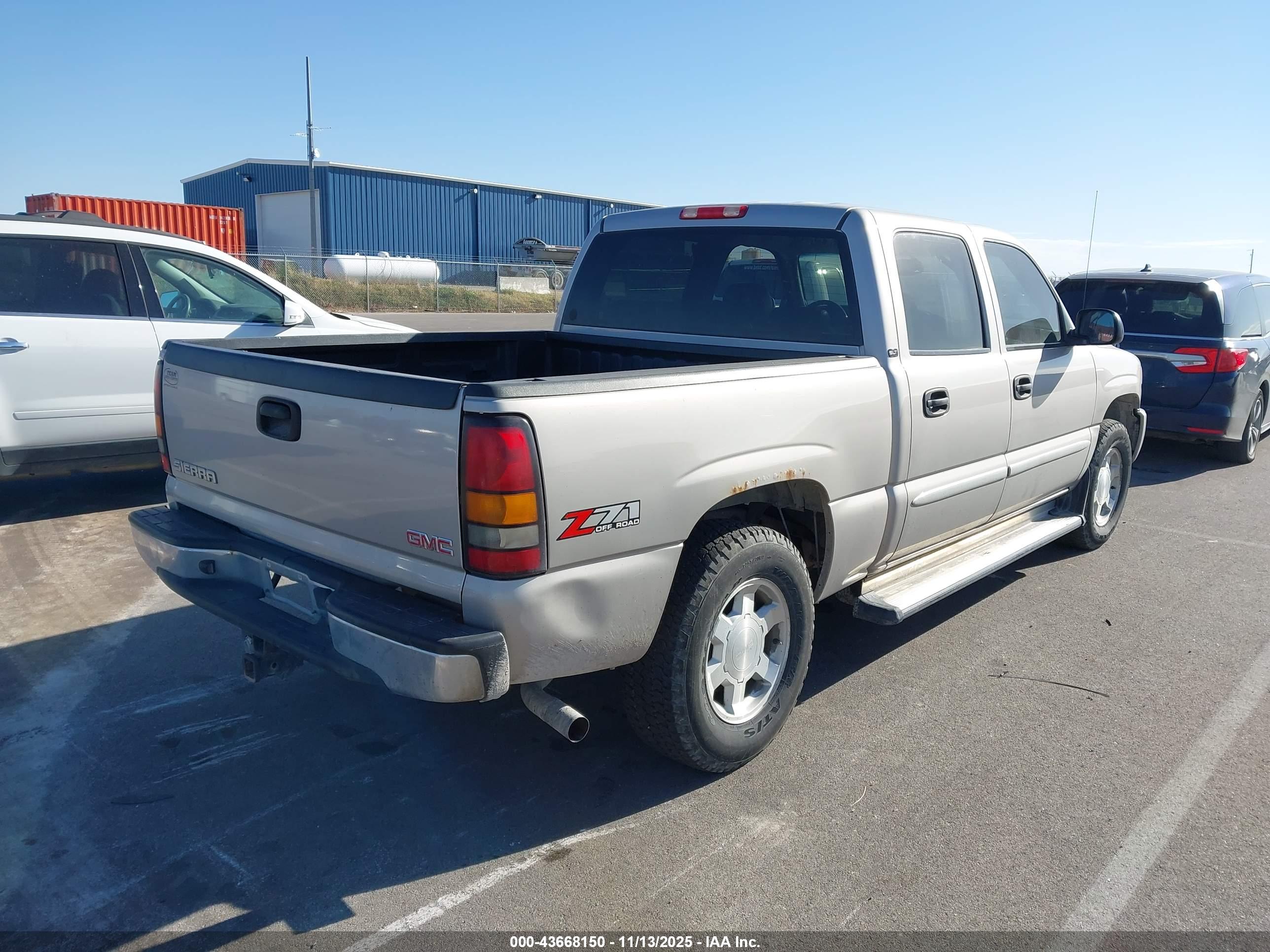 GMC SIERRA image 4