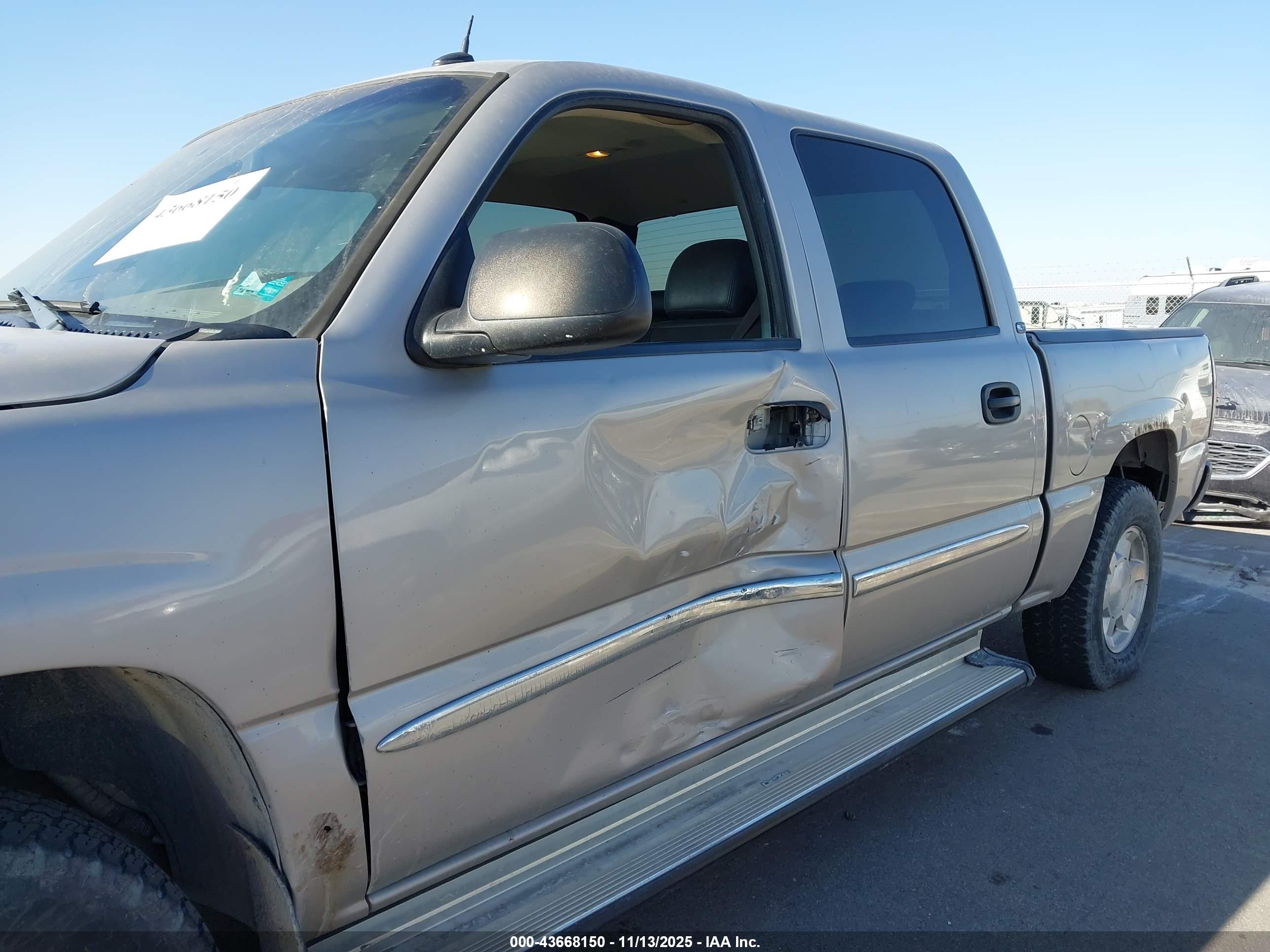 GMC SIERRA image 6