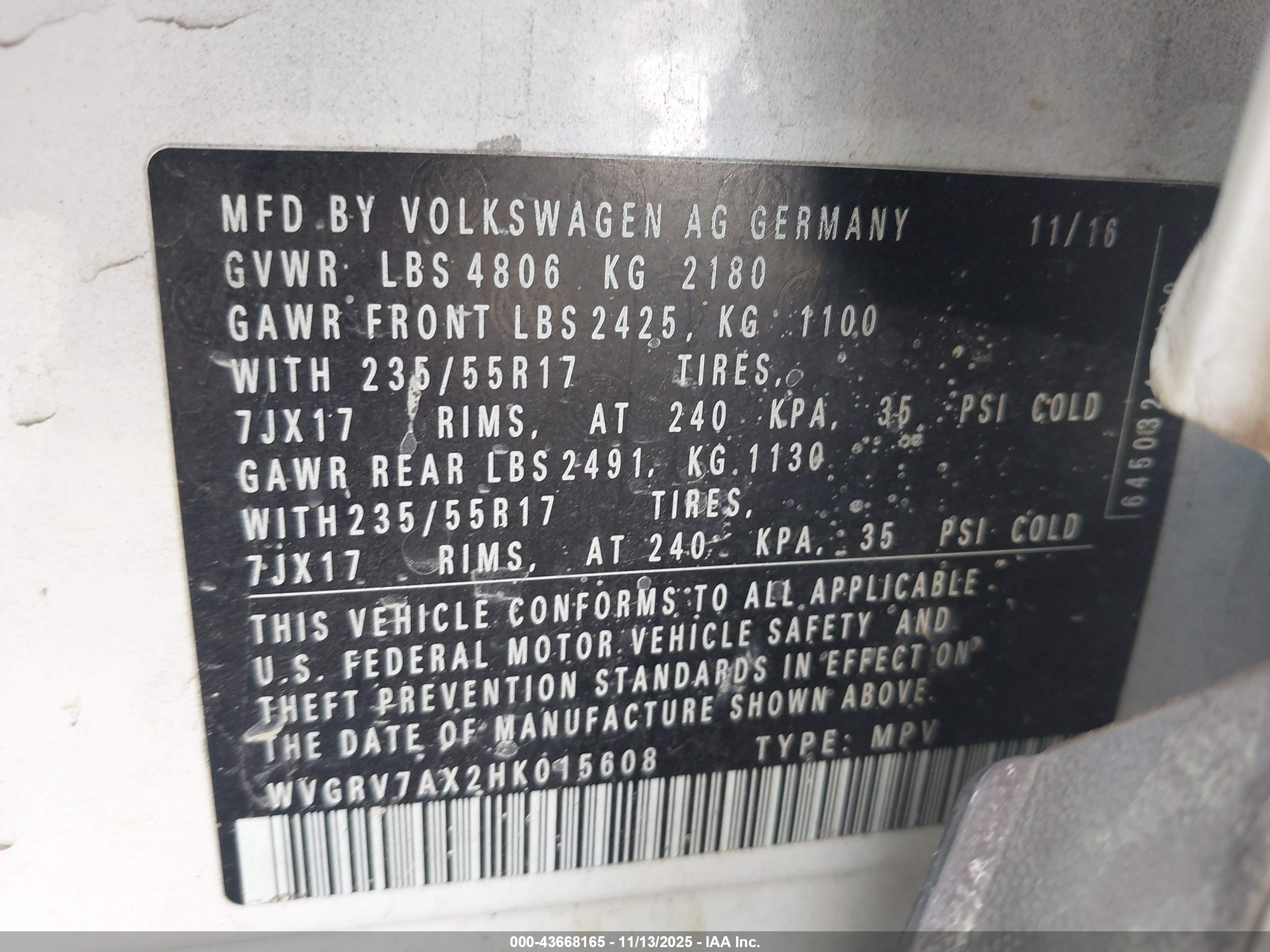 VOLKSWAGEN TIGUAN image 9