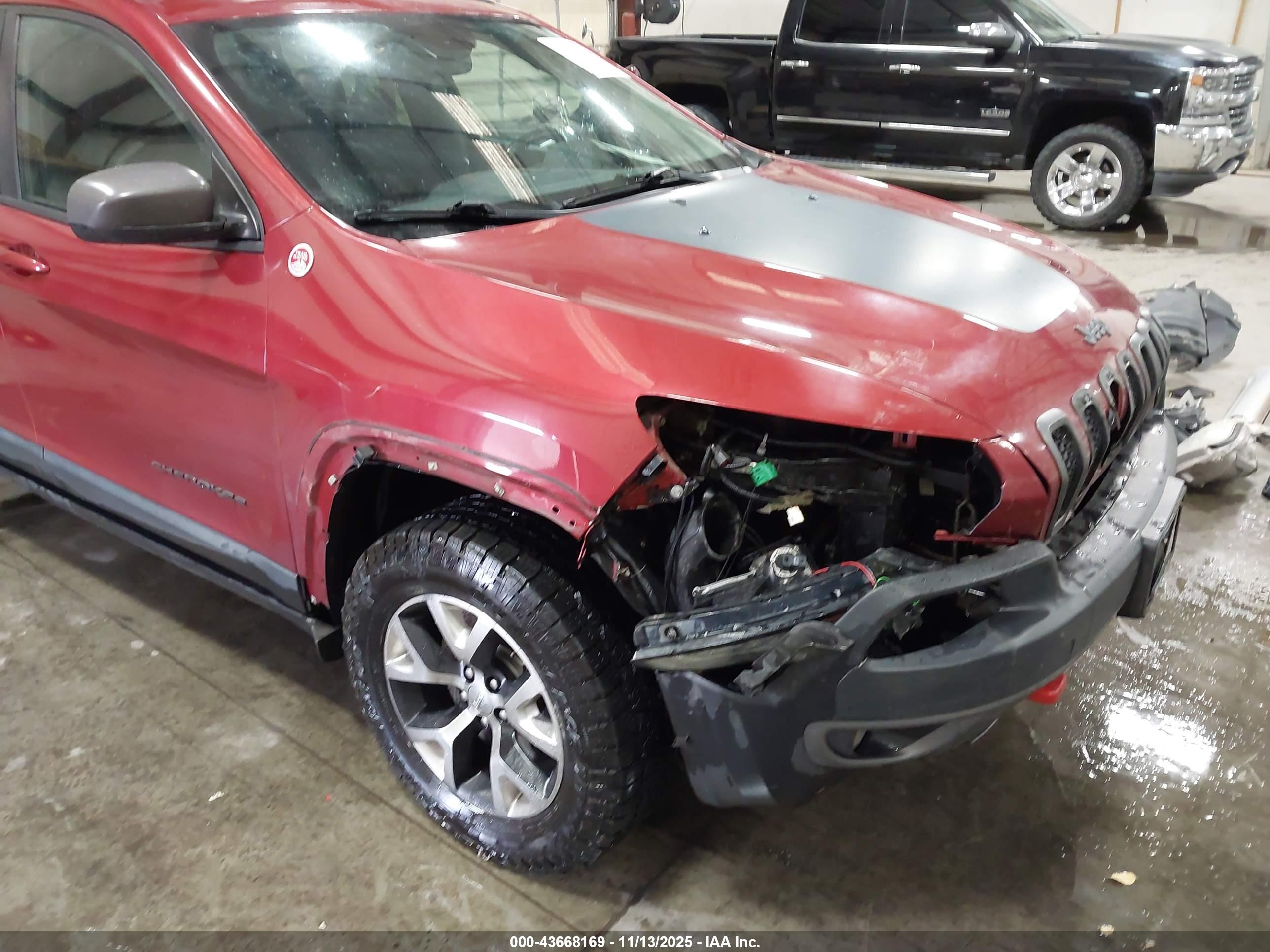 JEEP CHEROKEE image 6