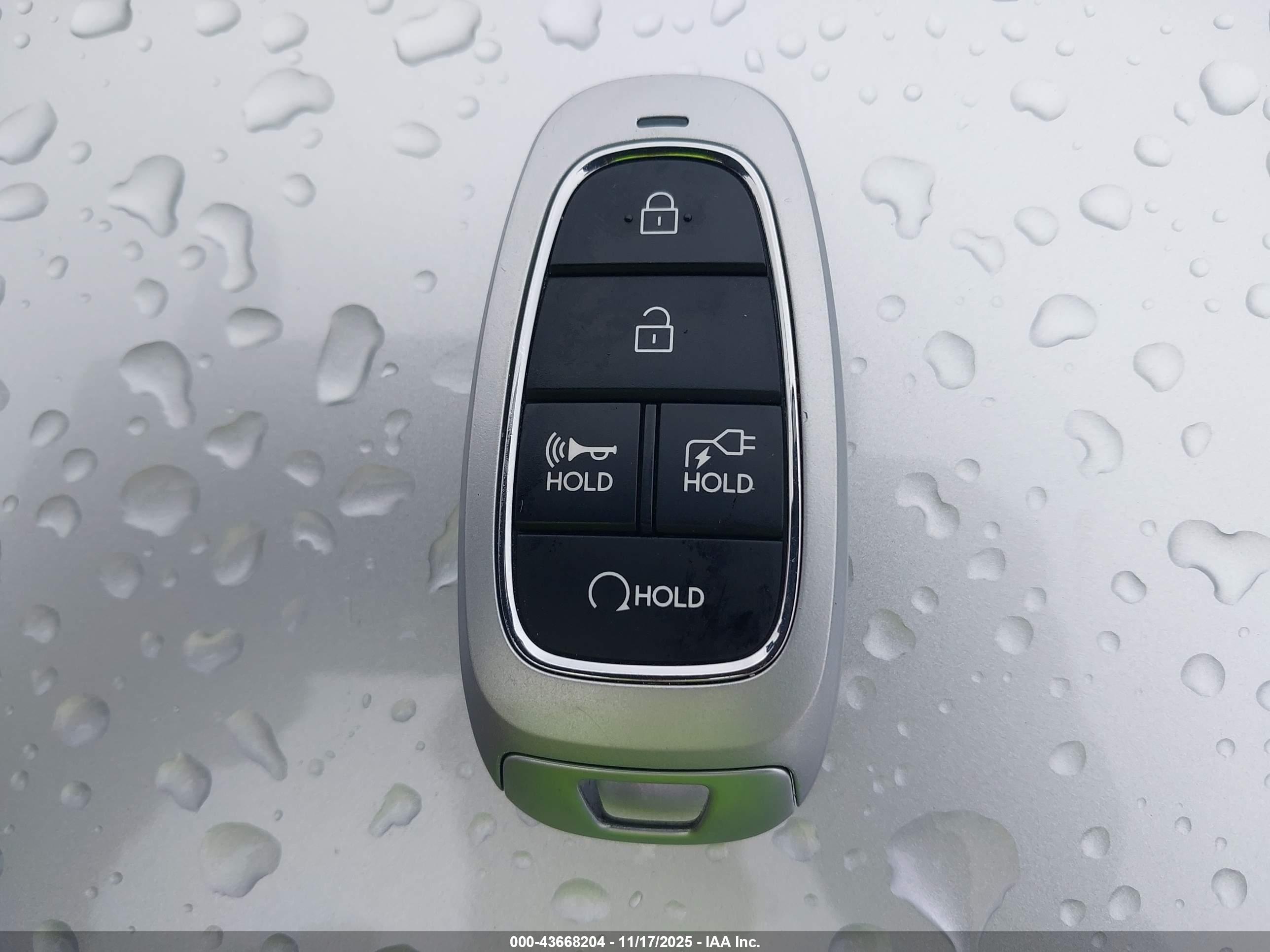 HYUNDAI IONIQ image 11
