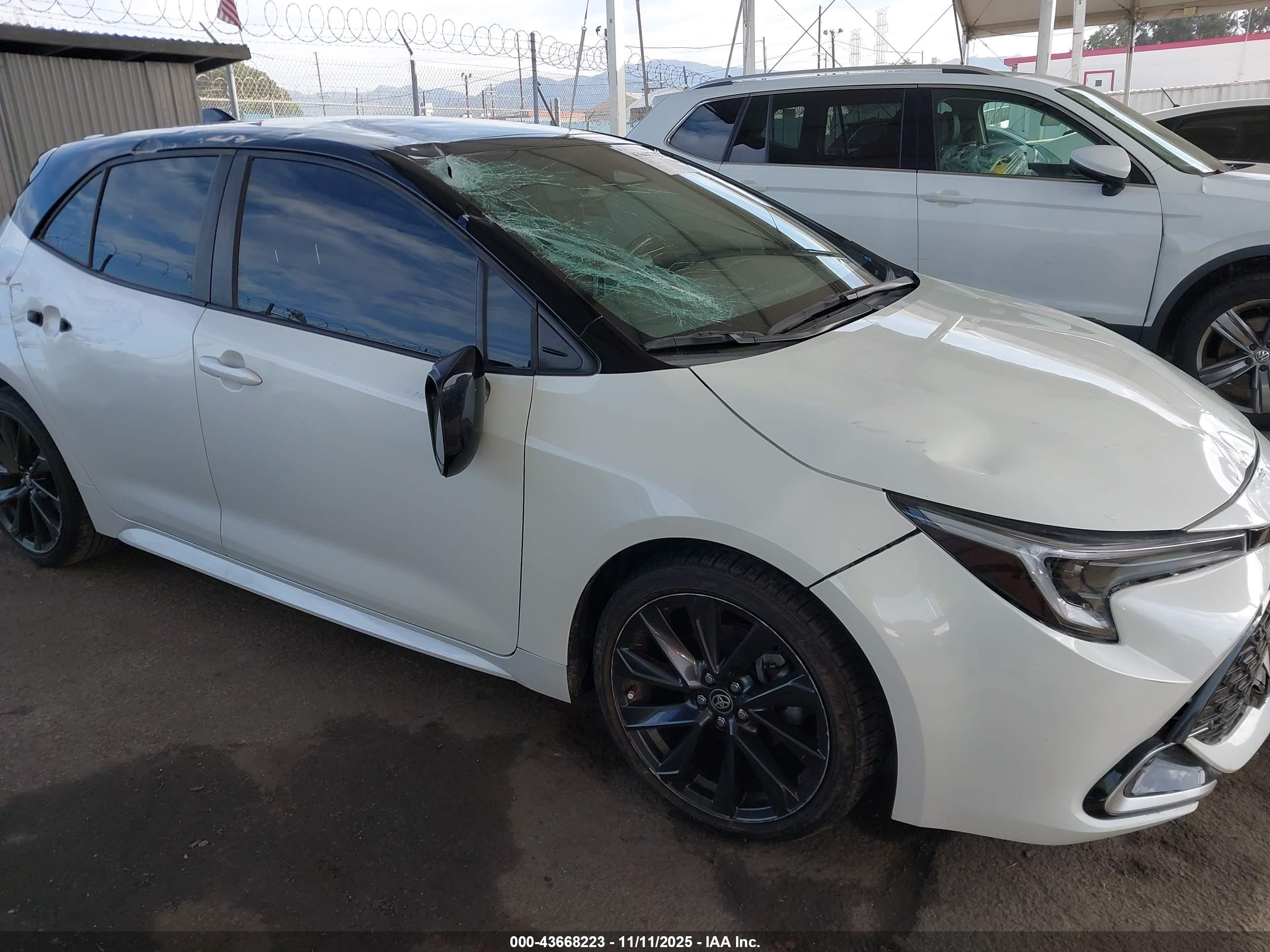 TOYOTA COROLLA image 6