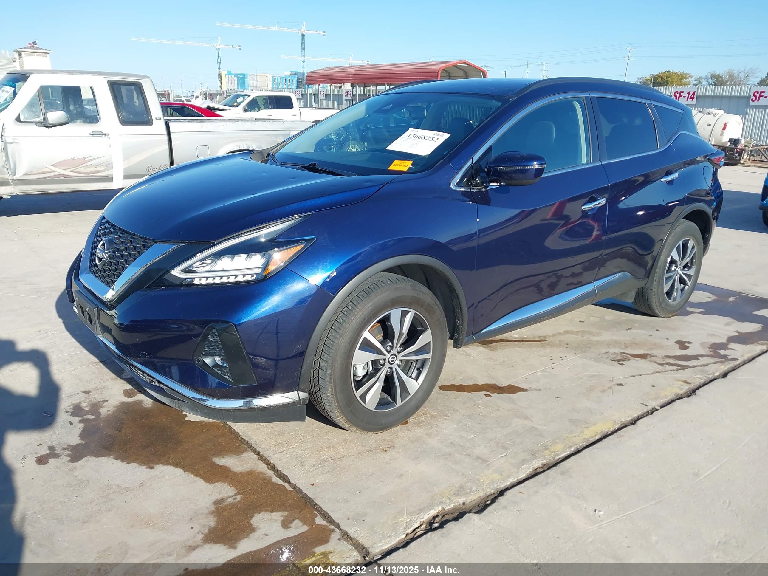 NISSAN MURANO image 2