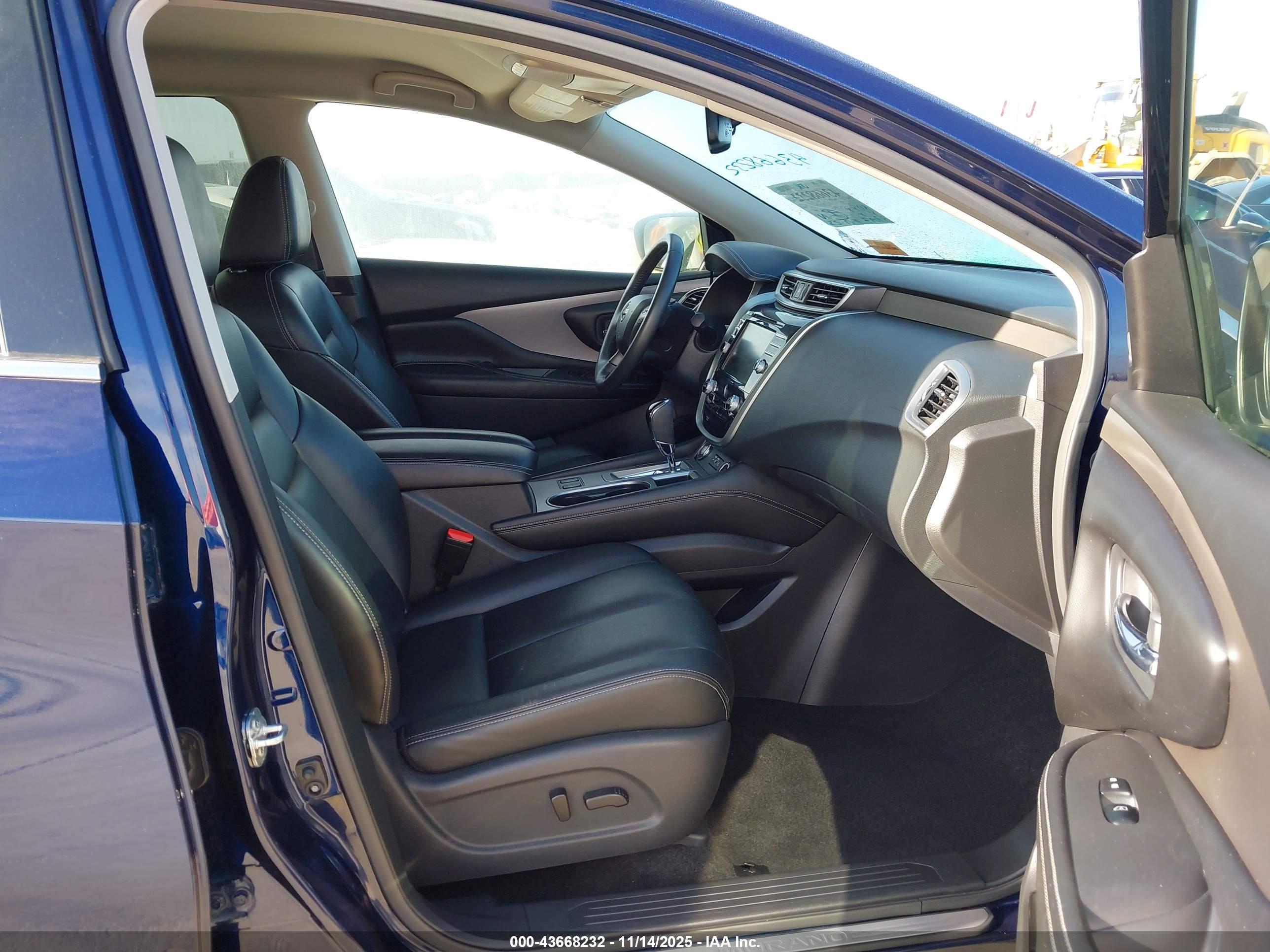 NISSAN MURANO image 5