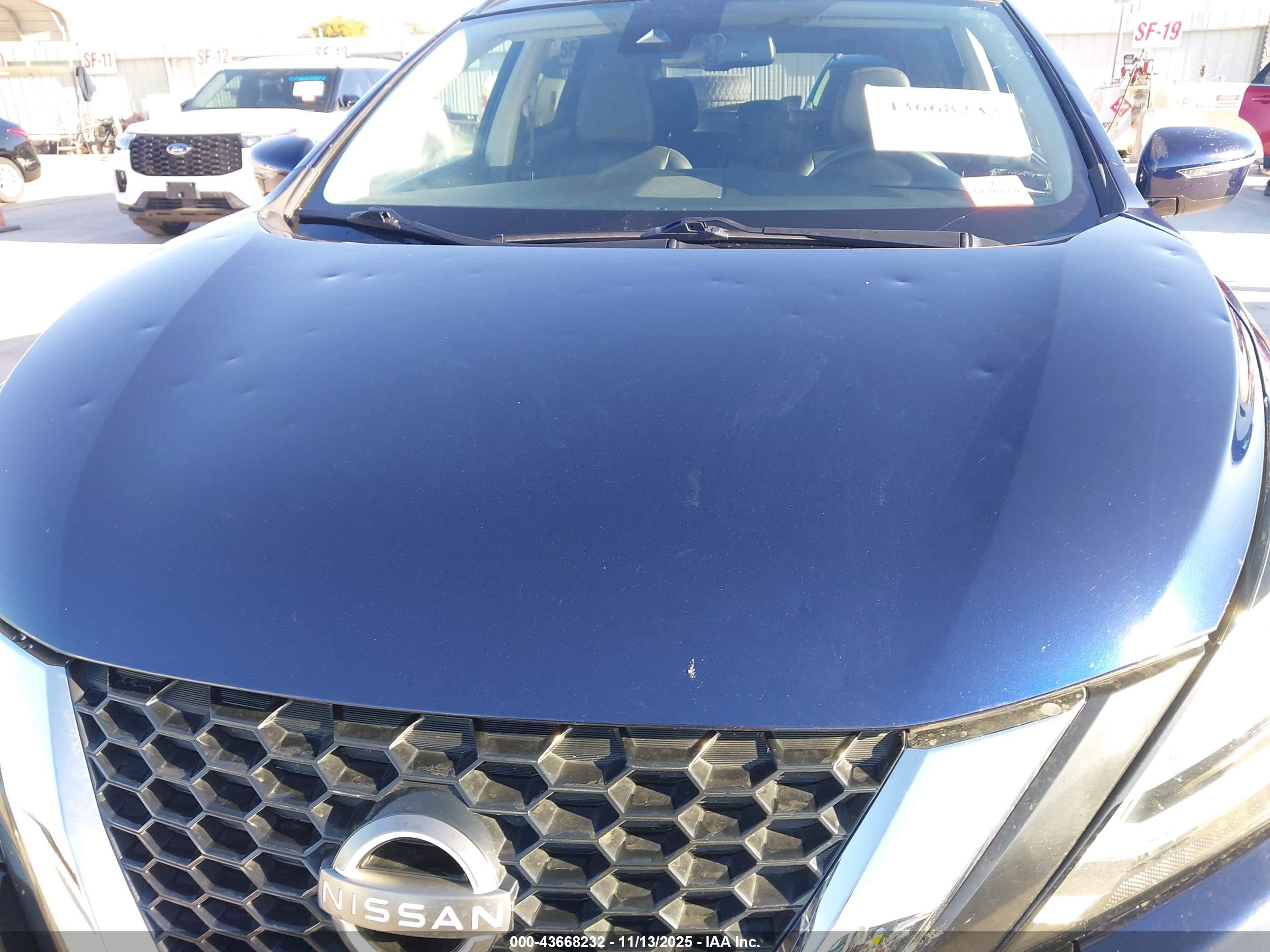 NISSAN MURANO image 6