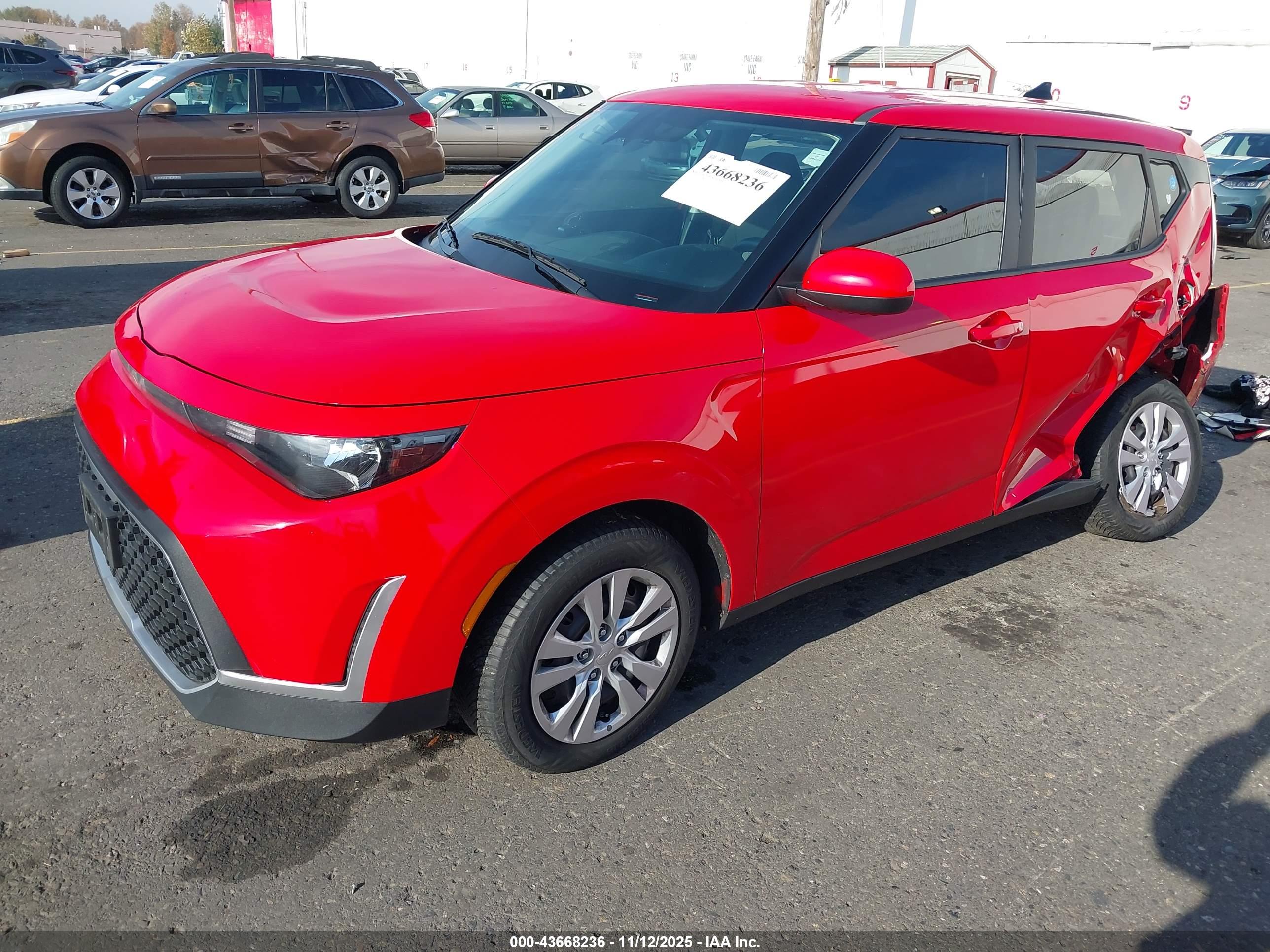 KIA SOUL image 2