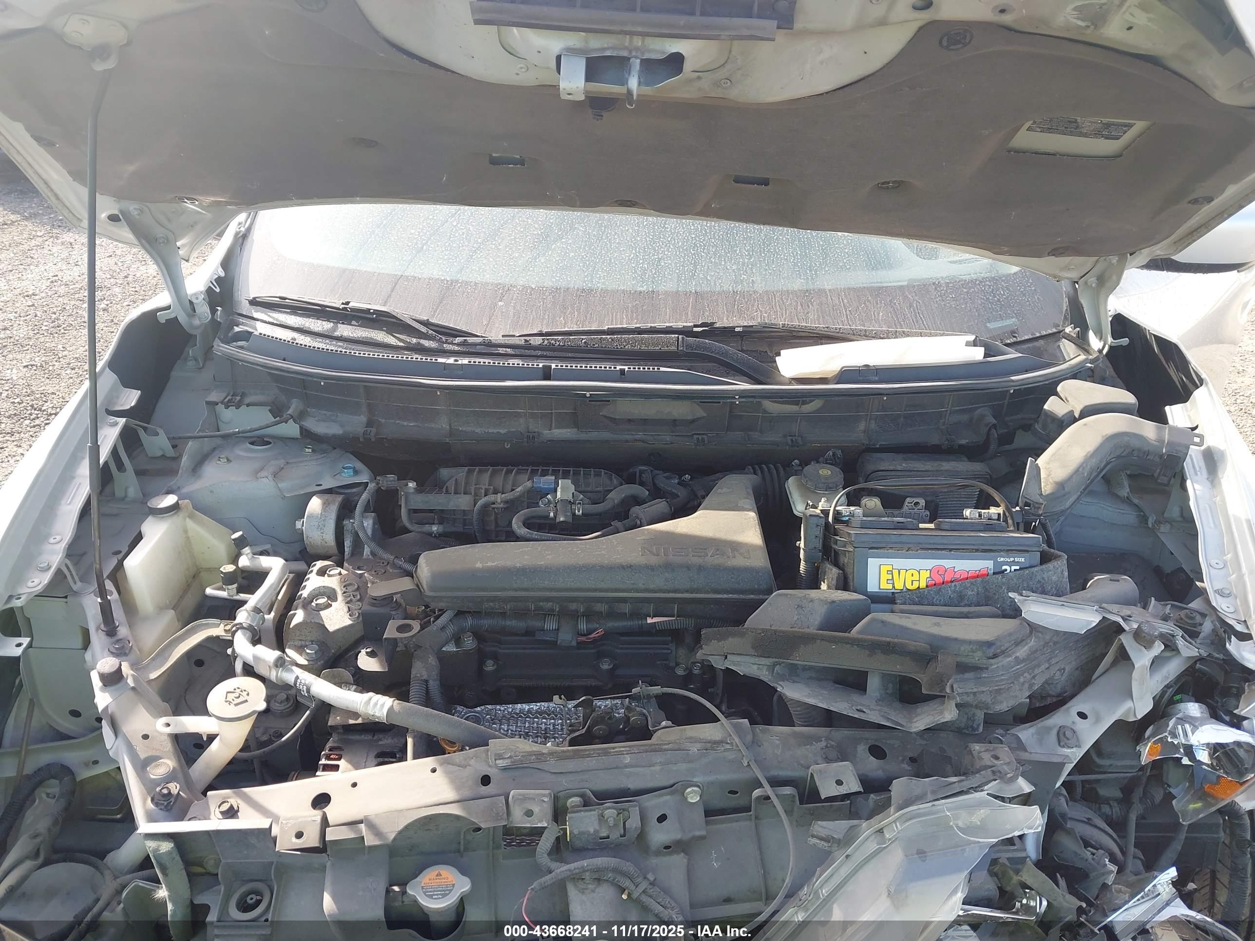 NISSAN ROGUE image 10