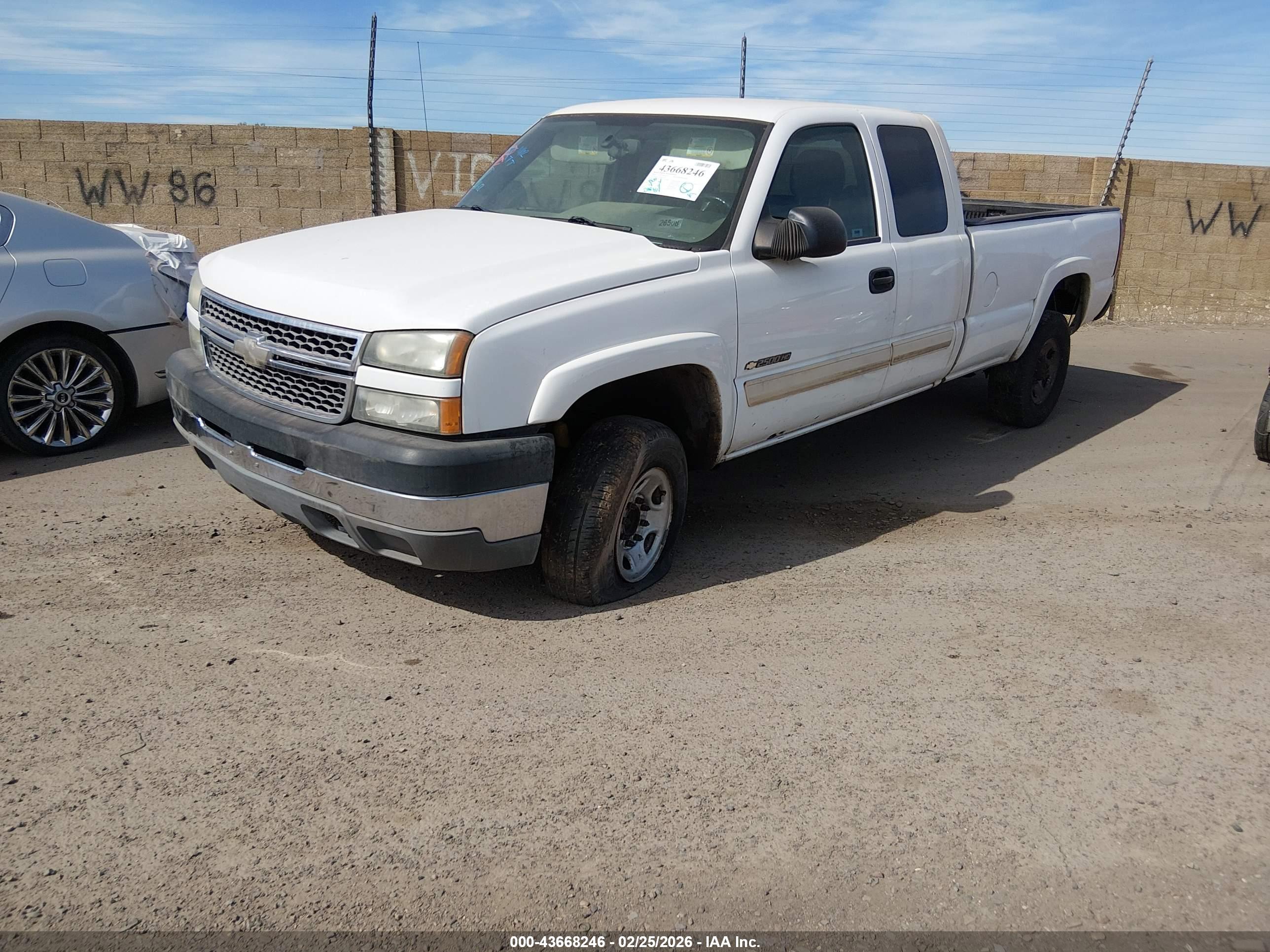 CHEVROLET SILVERADO image 2