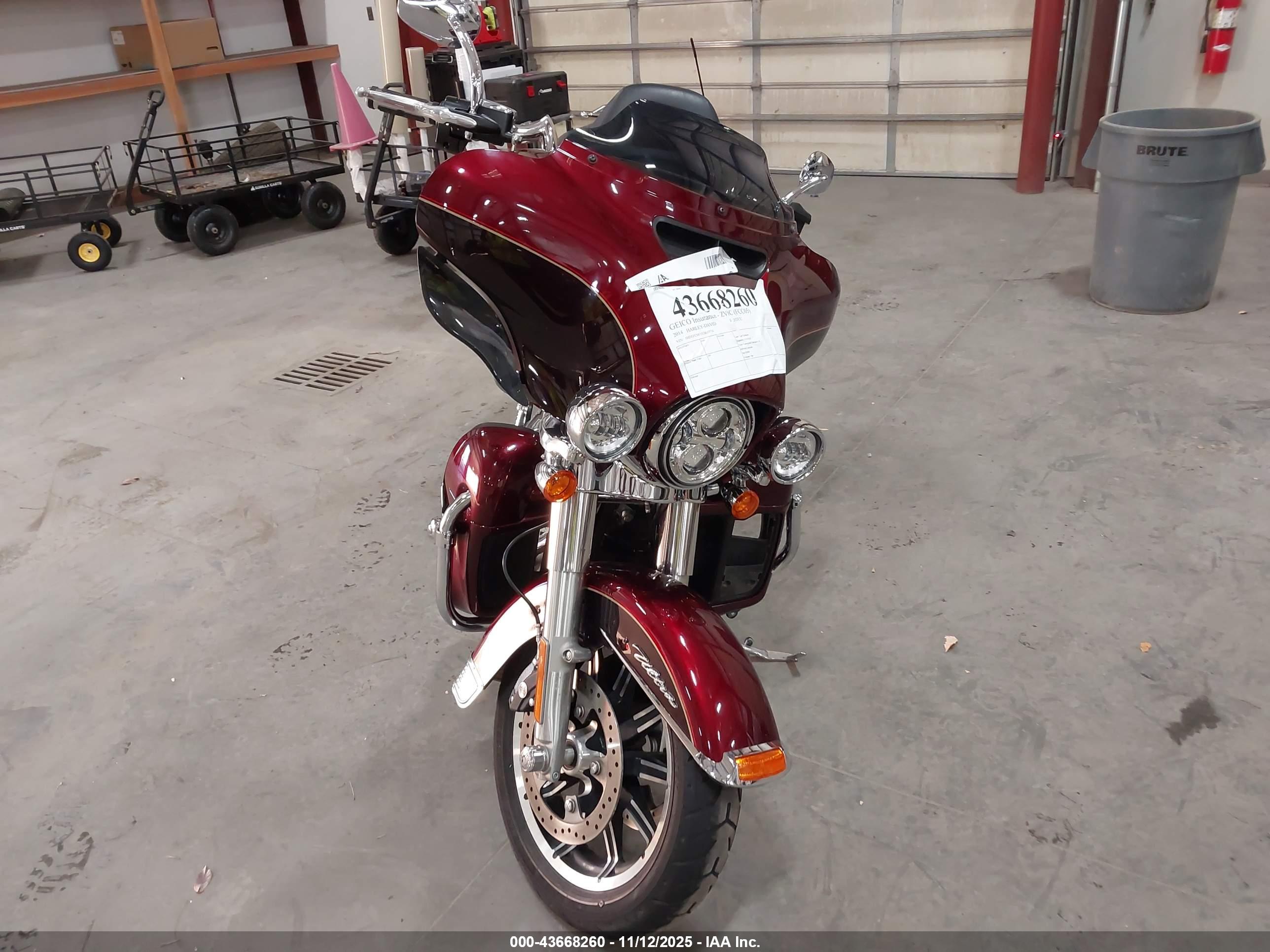 HARLEY-DAVIDSON FLHTCU image 5