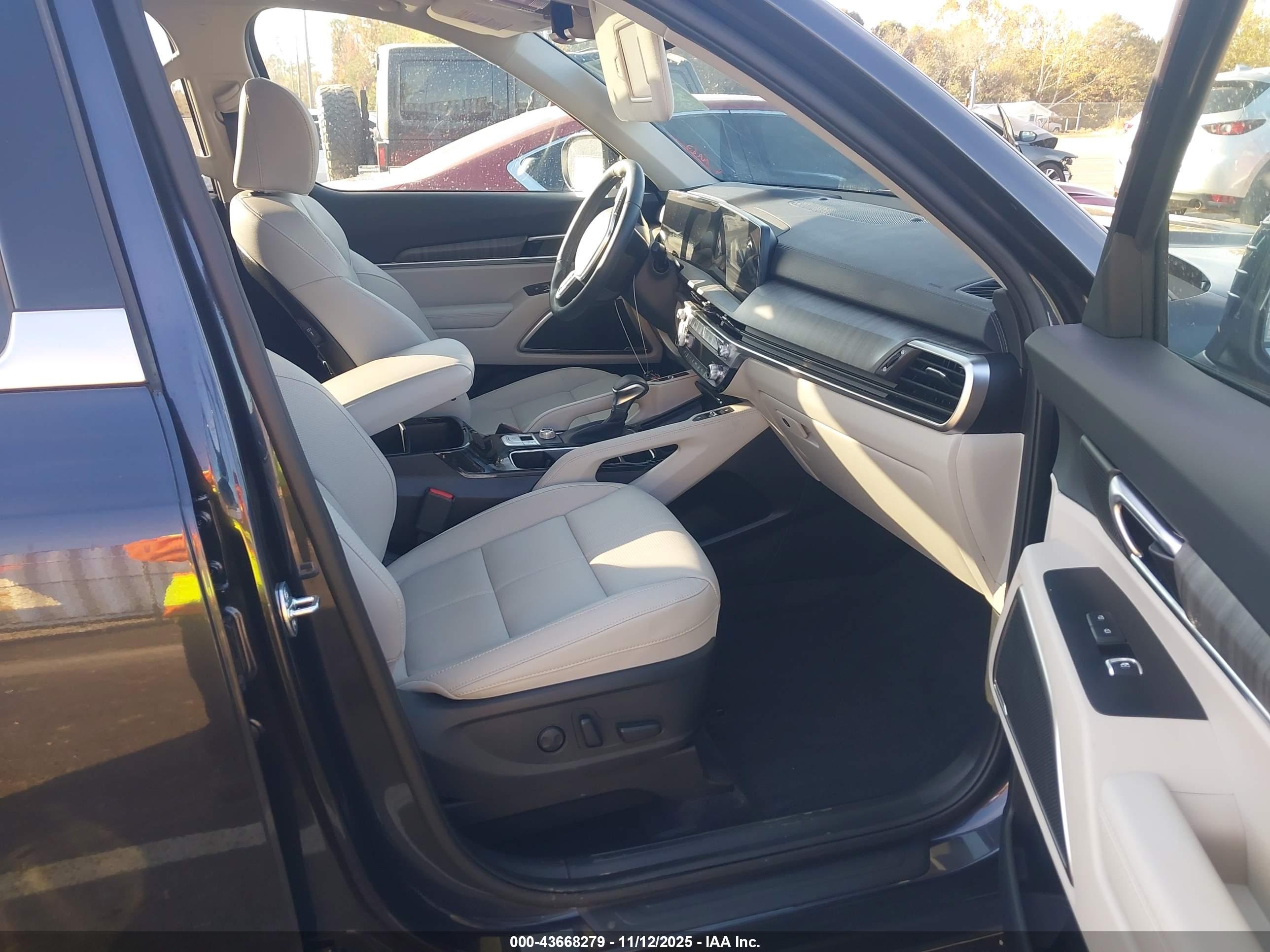 KIA TELLURIDE image 5