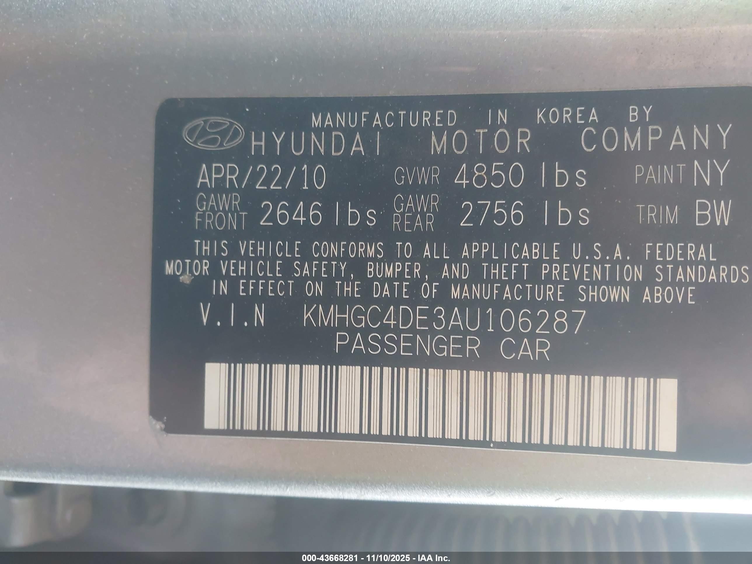HYUNDAI GENESIS image 9