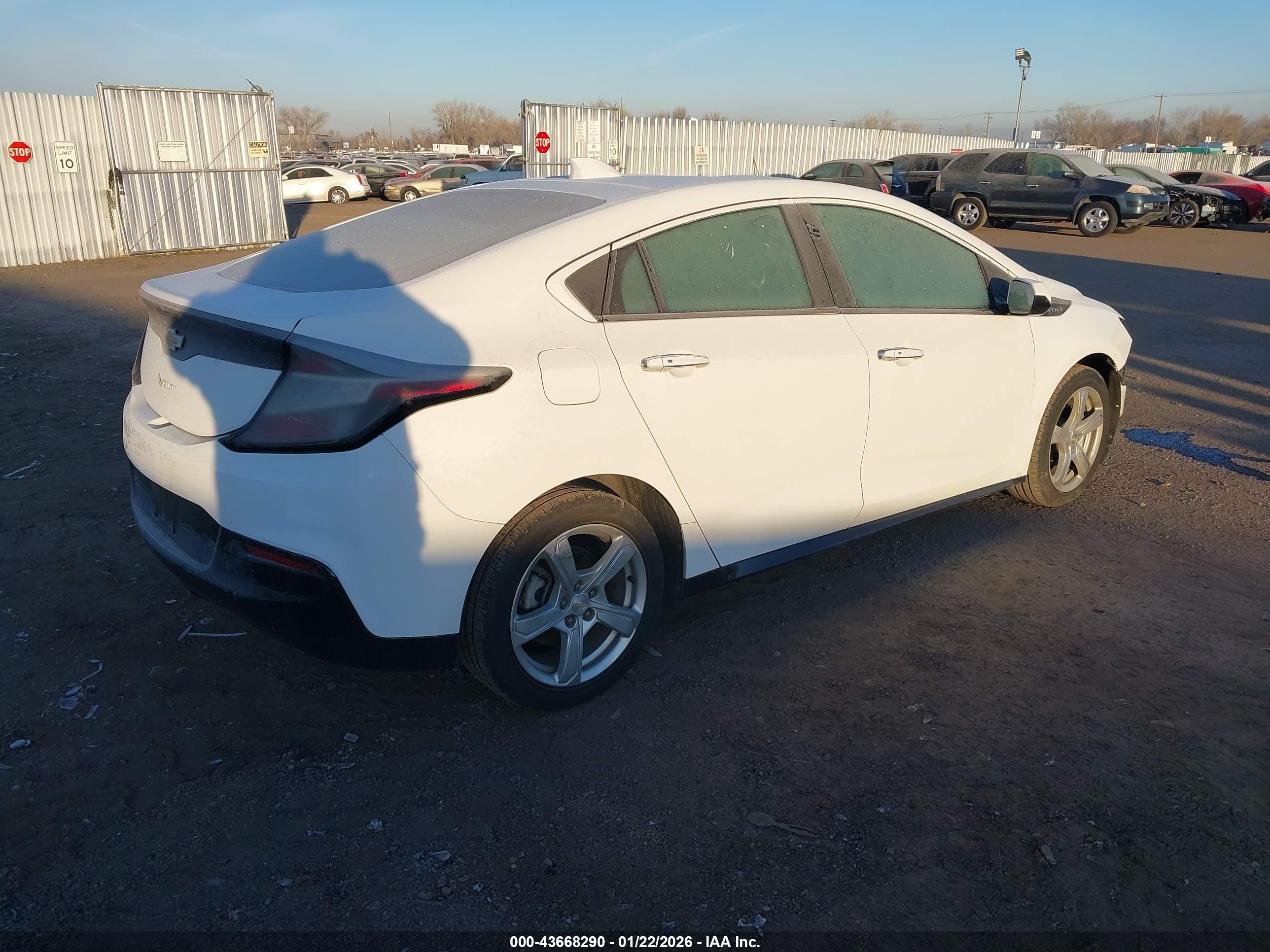 CHEVROLET VOLT image 4