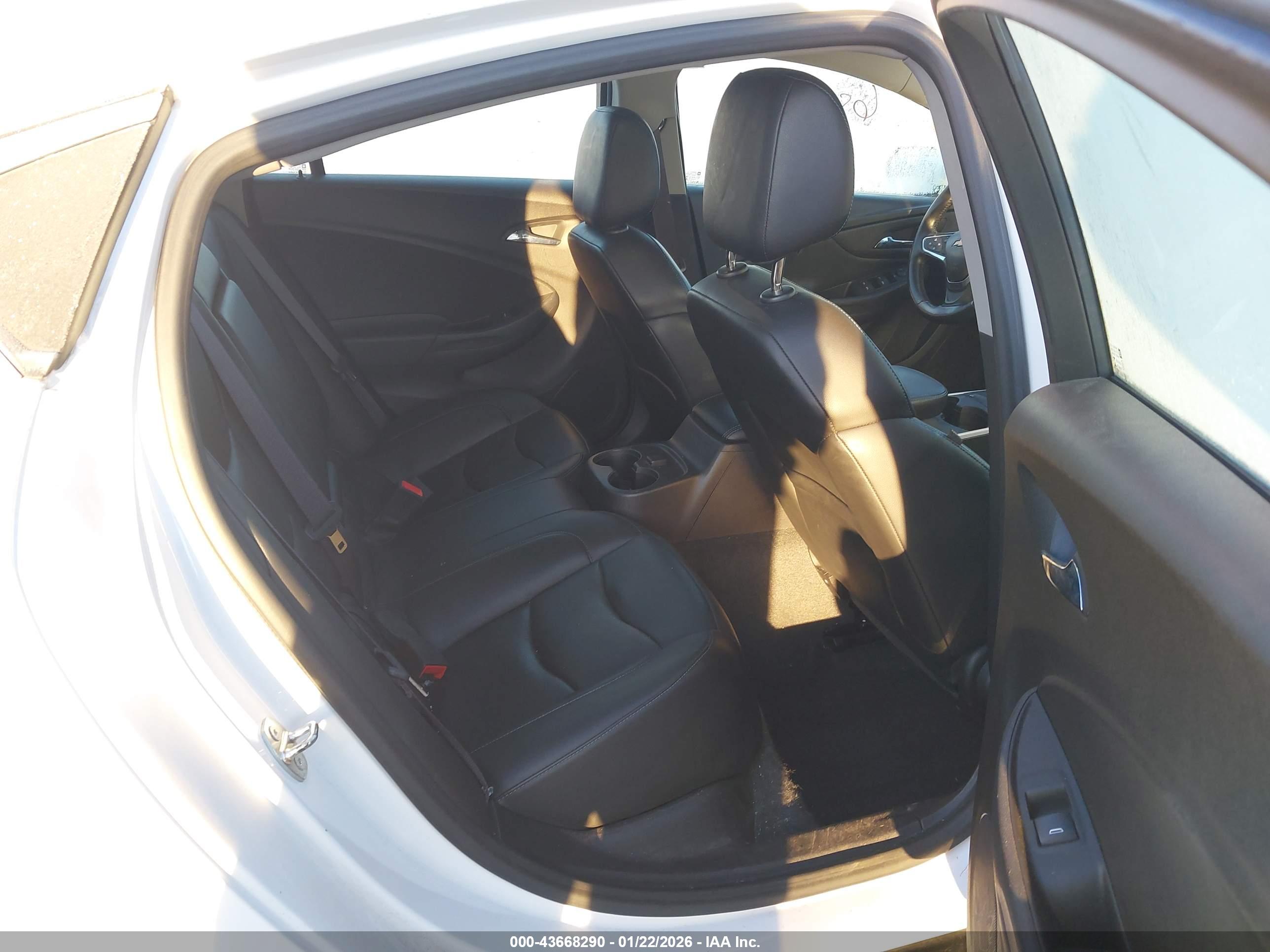 CHEVROLET VOLT image 8