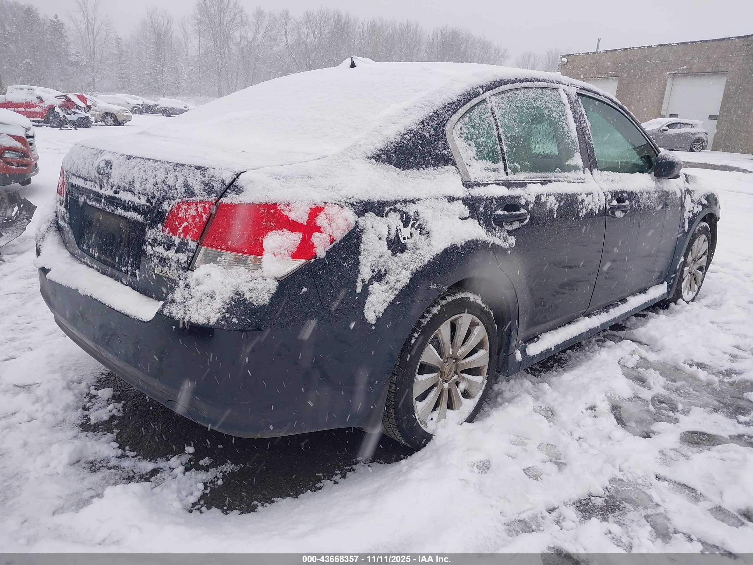 SUBARU LEGACY image 4