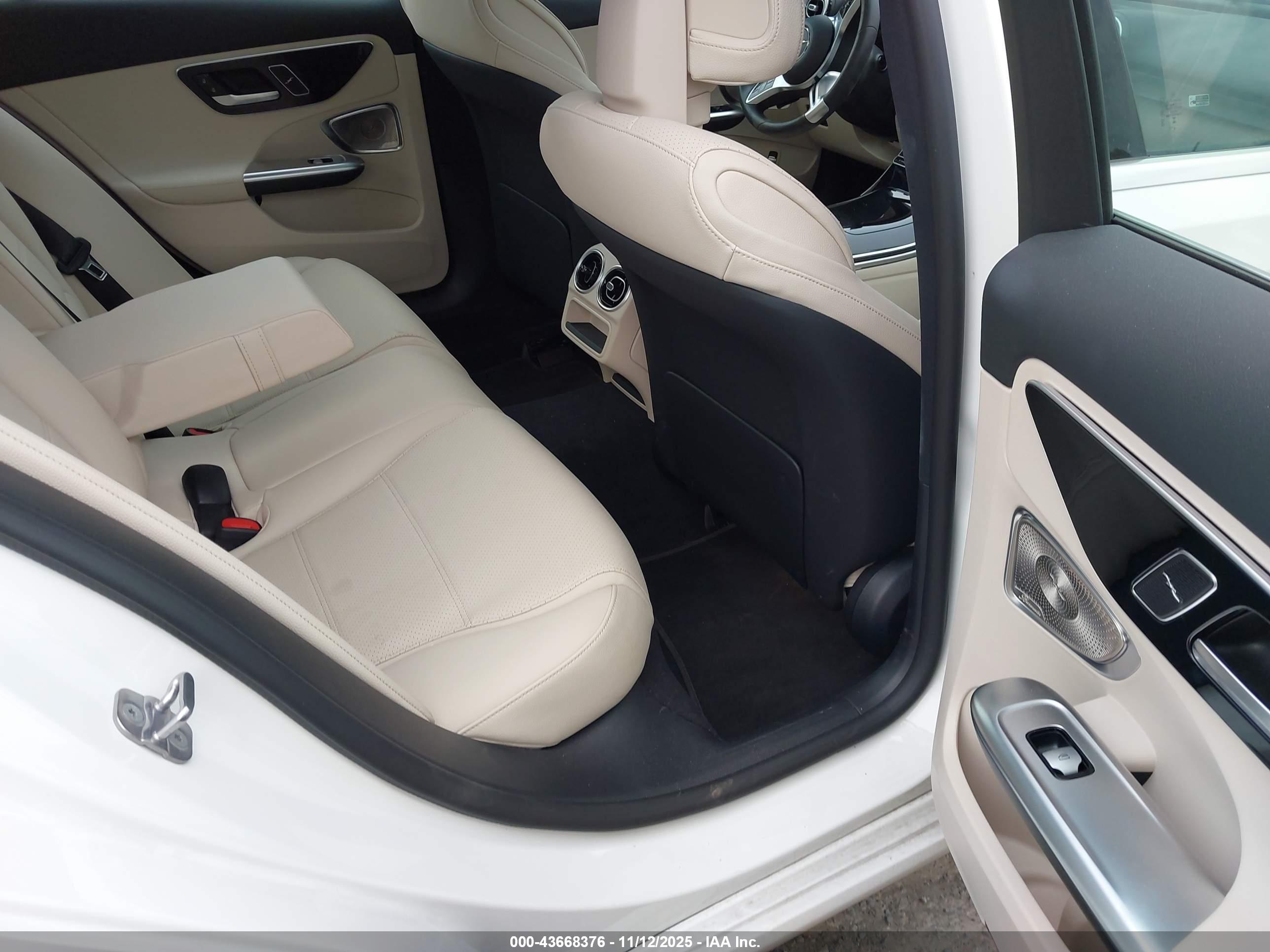 MERCEDES-BENZ C image 8