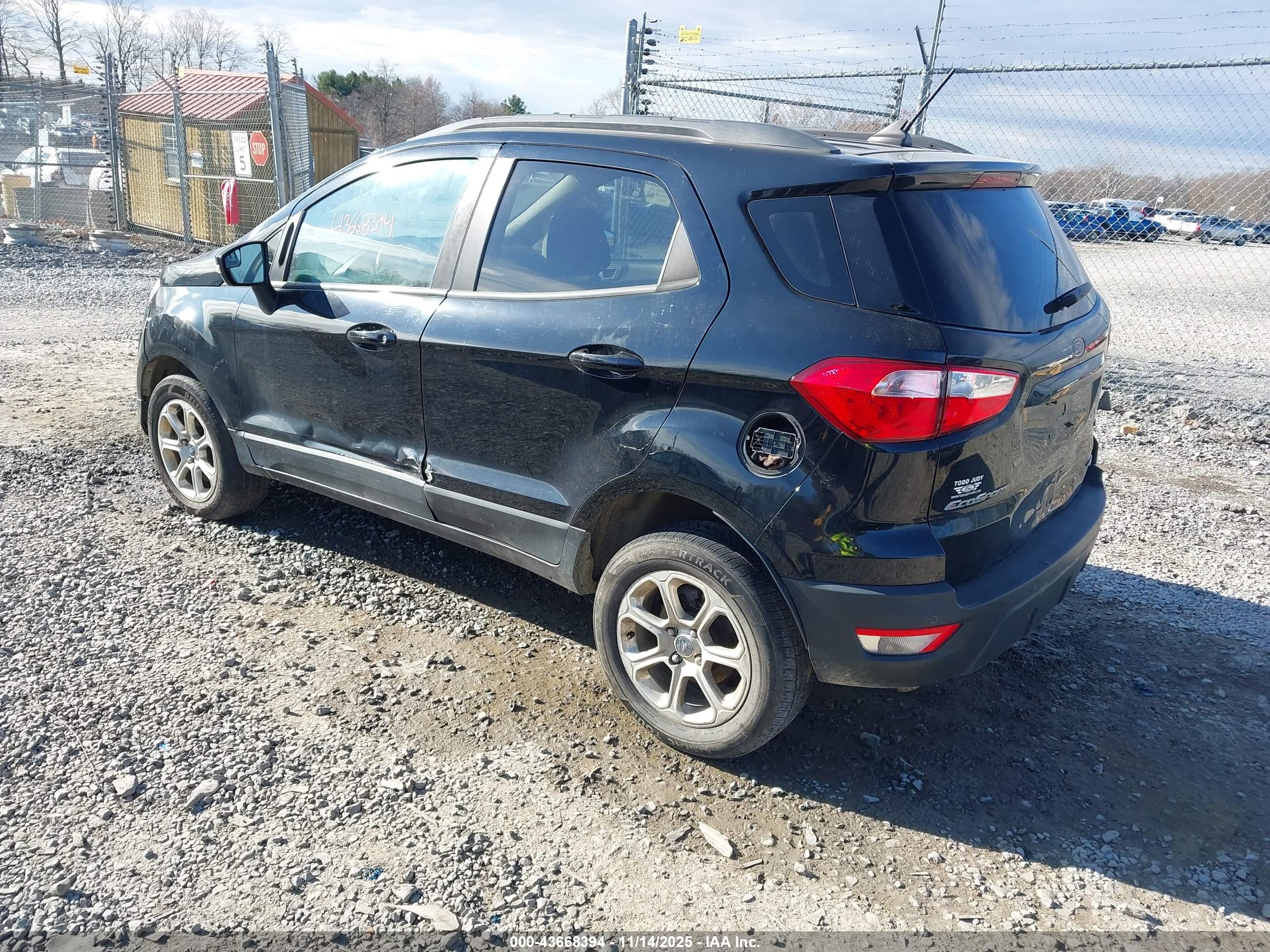 FORD ECOSPORT image 3