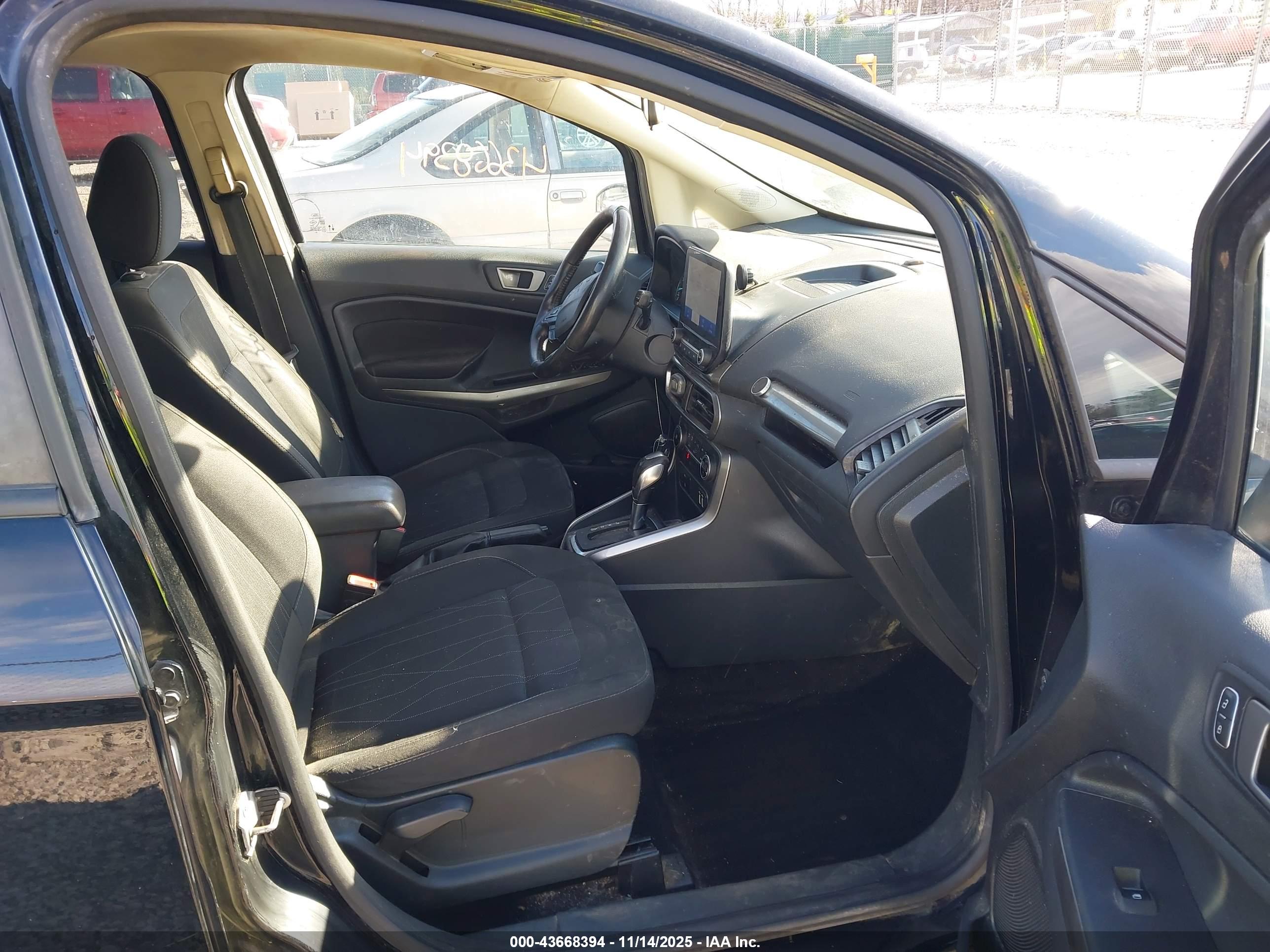FORD ECOSPORT image 5