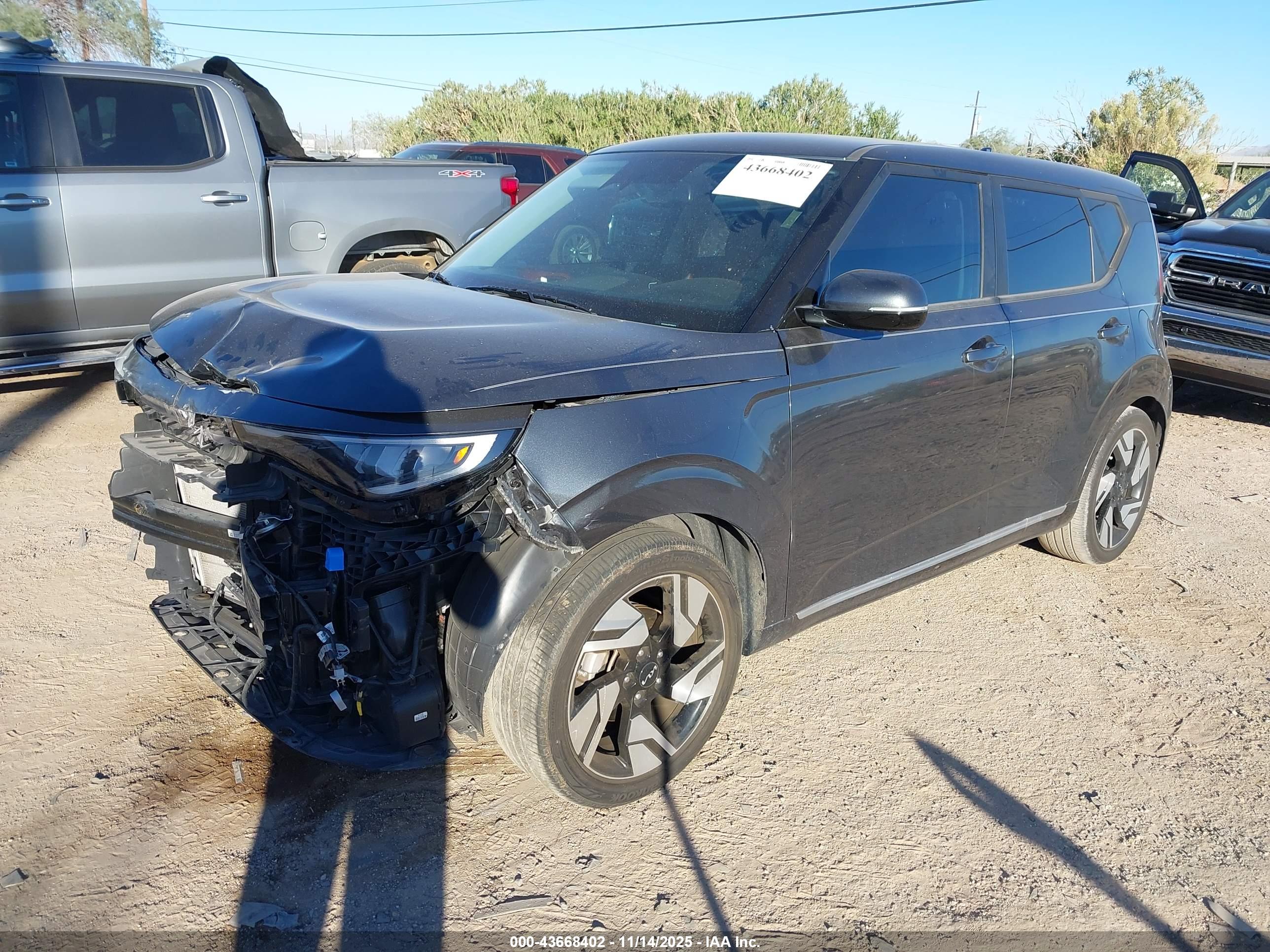 KIA SOUL image 2