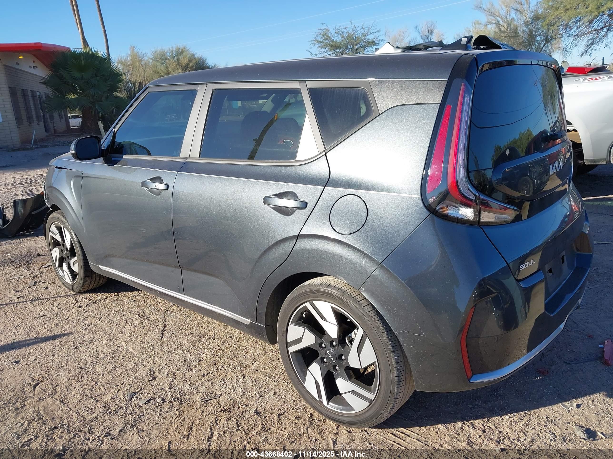 KIA SOUL image 3