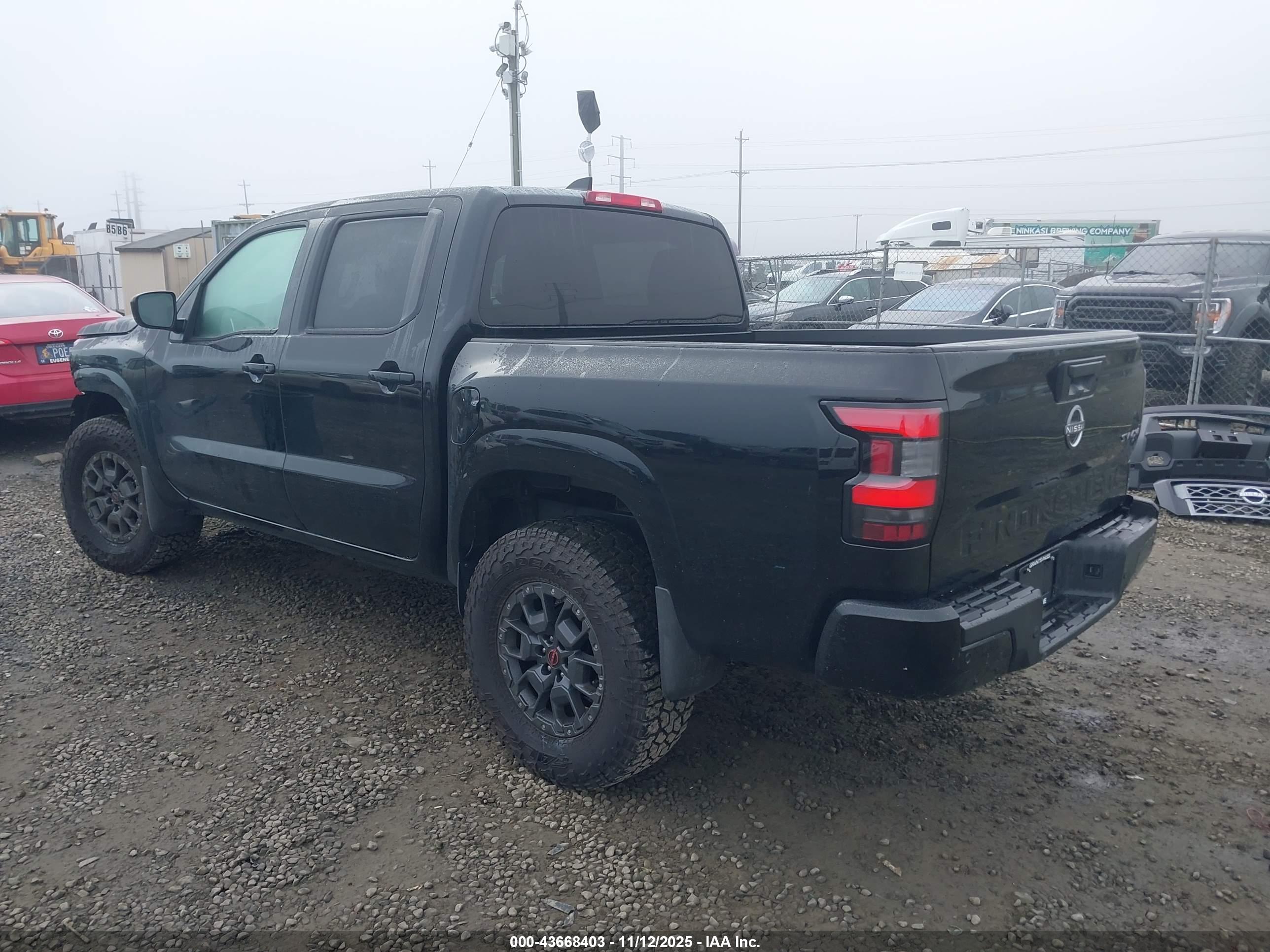 NISSAN FRONTIER image 3