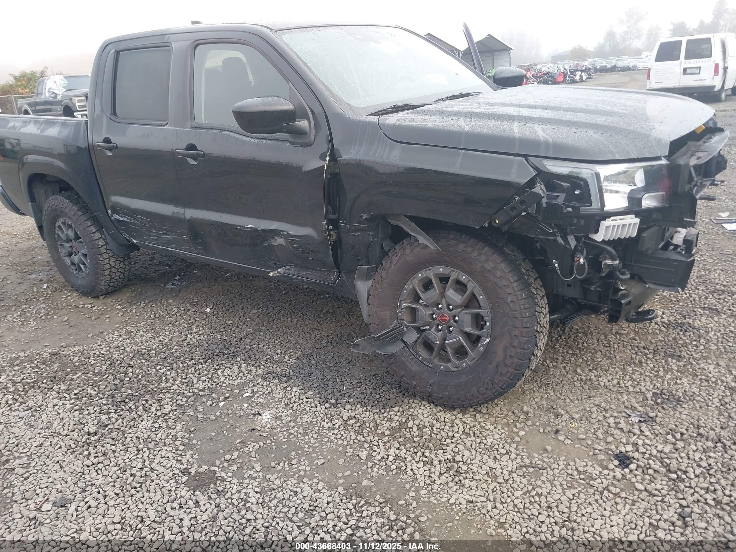 NISSAN FRONTIER image 6